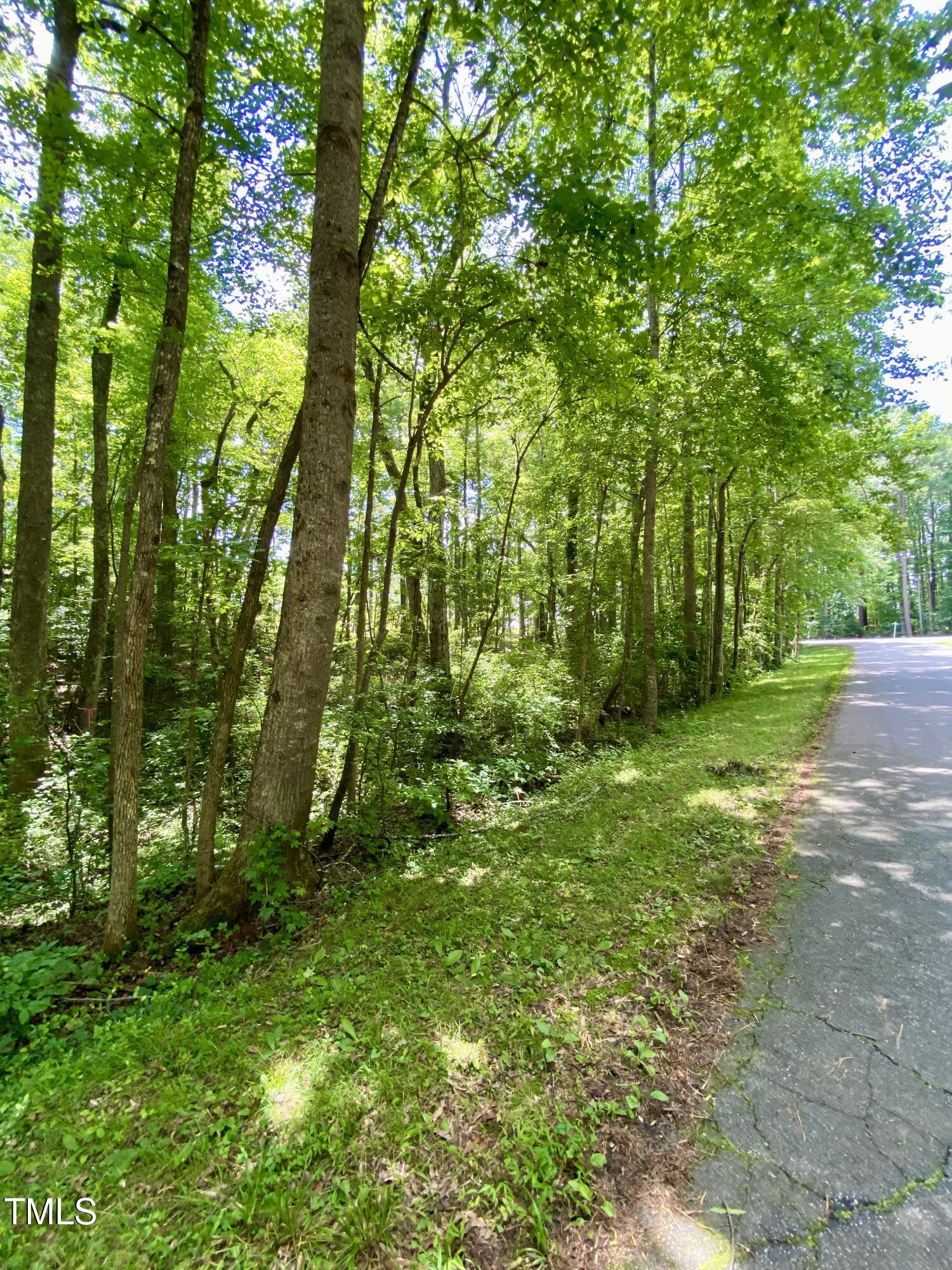 106 Cherokee Drive Property Photo 6