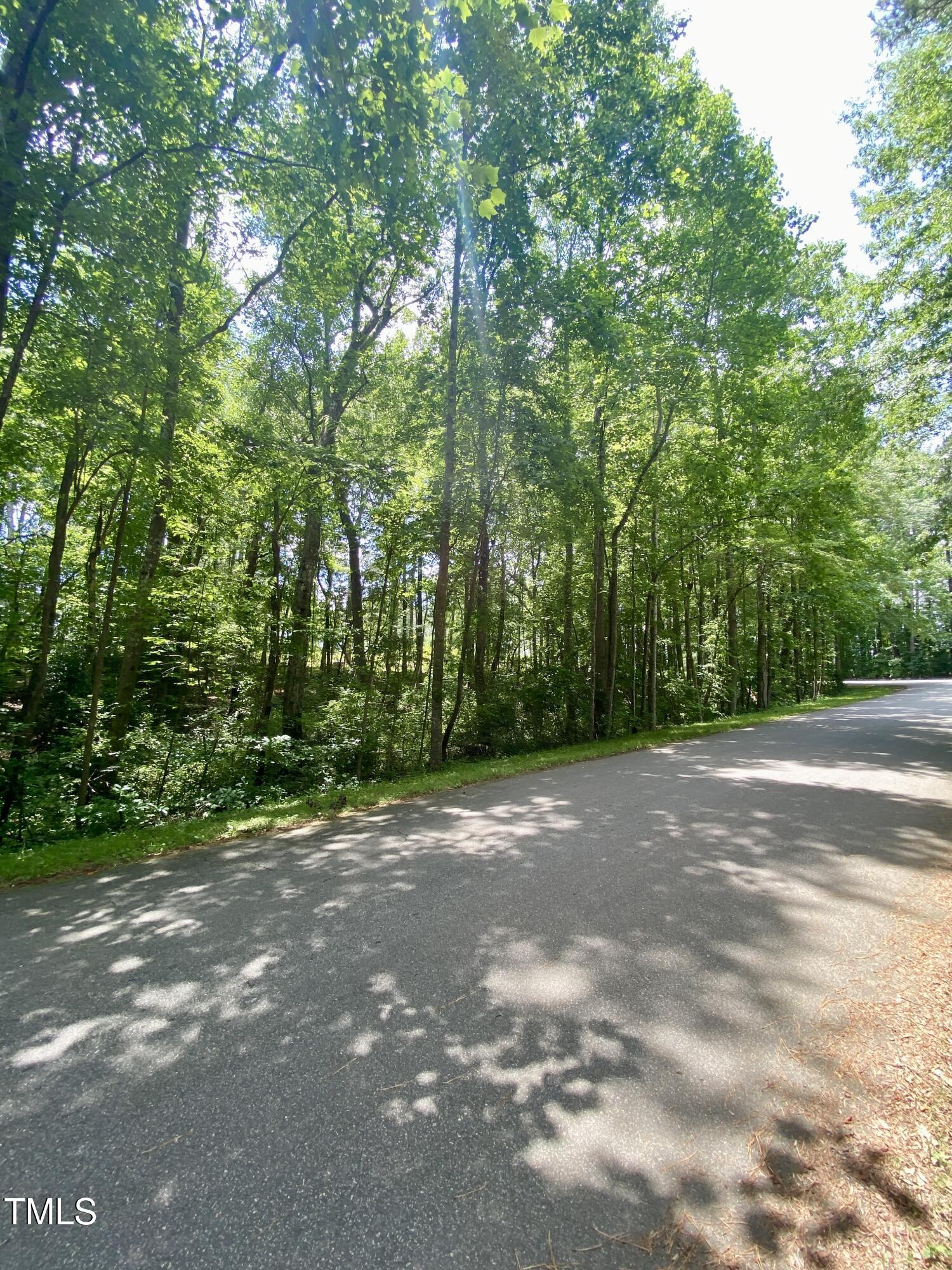 106 Cherokee Drive Property Photo 9