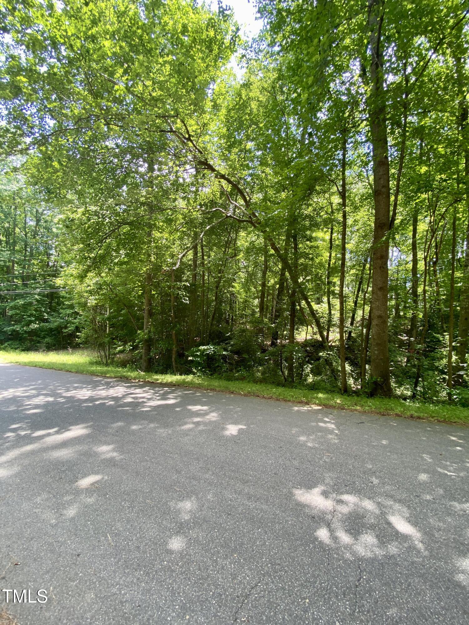 106 Cherokee Drive Property Photo 11