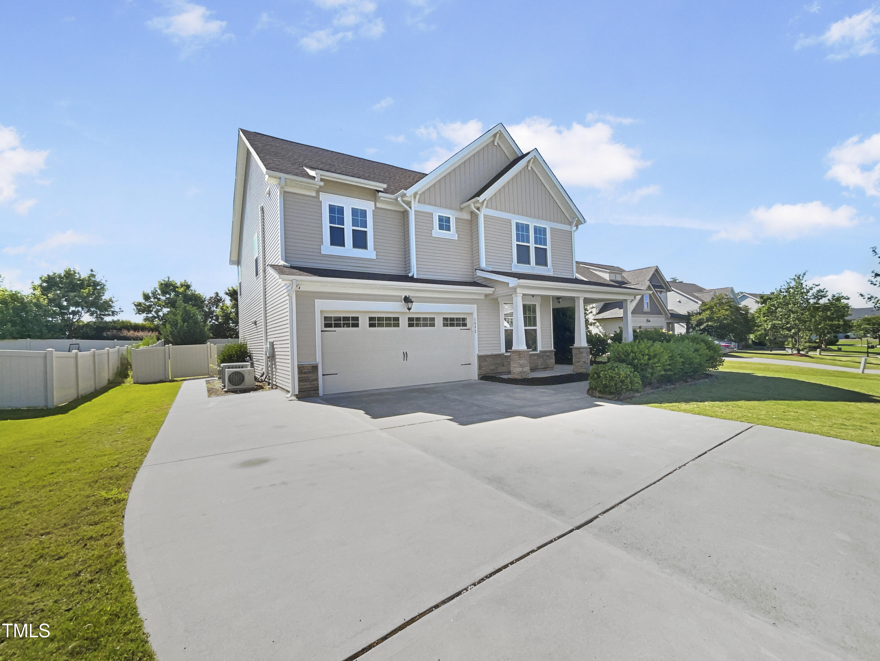 1092 Adams Point Drive Property Photo 1