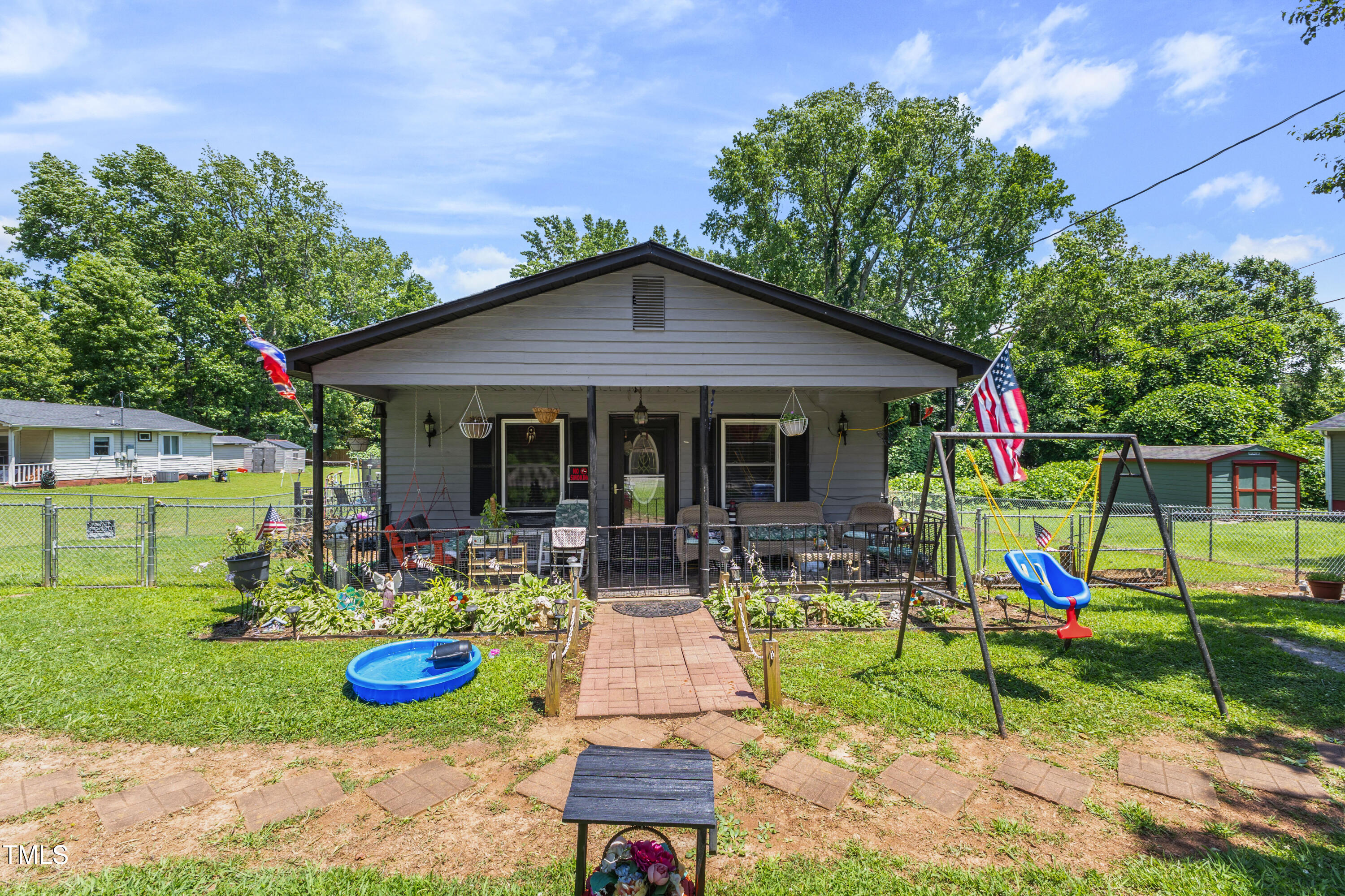 820 1st Street Property Photo 1