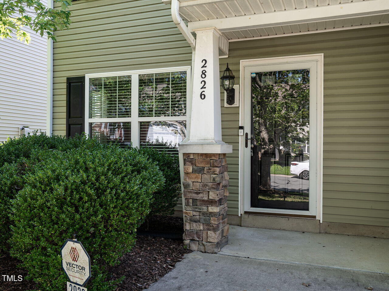 2826 Tulip Poplar Circle Property Photo 1