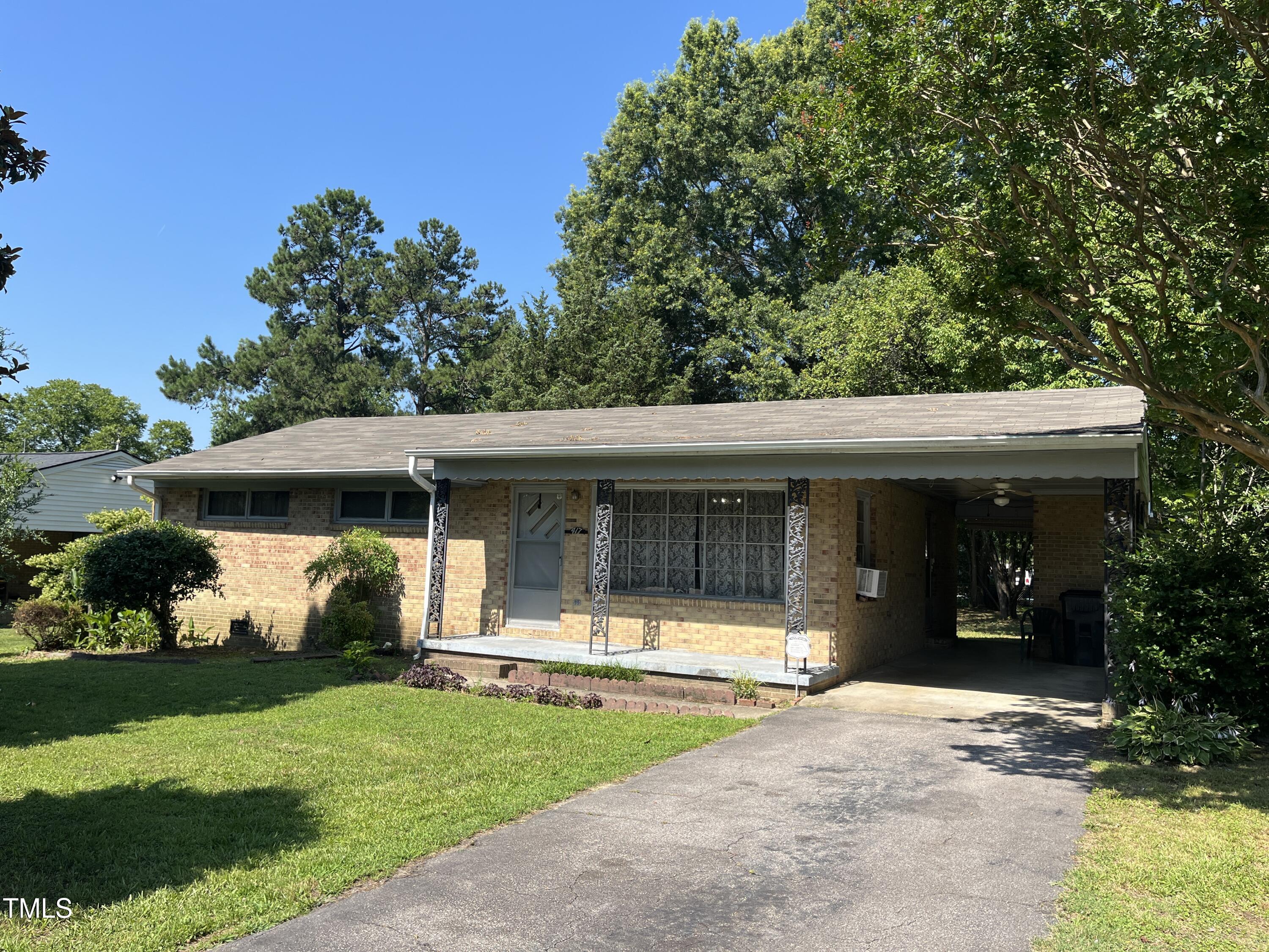417 Sunnyview Road Property Photo 1