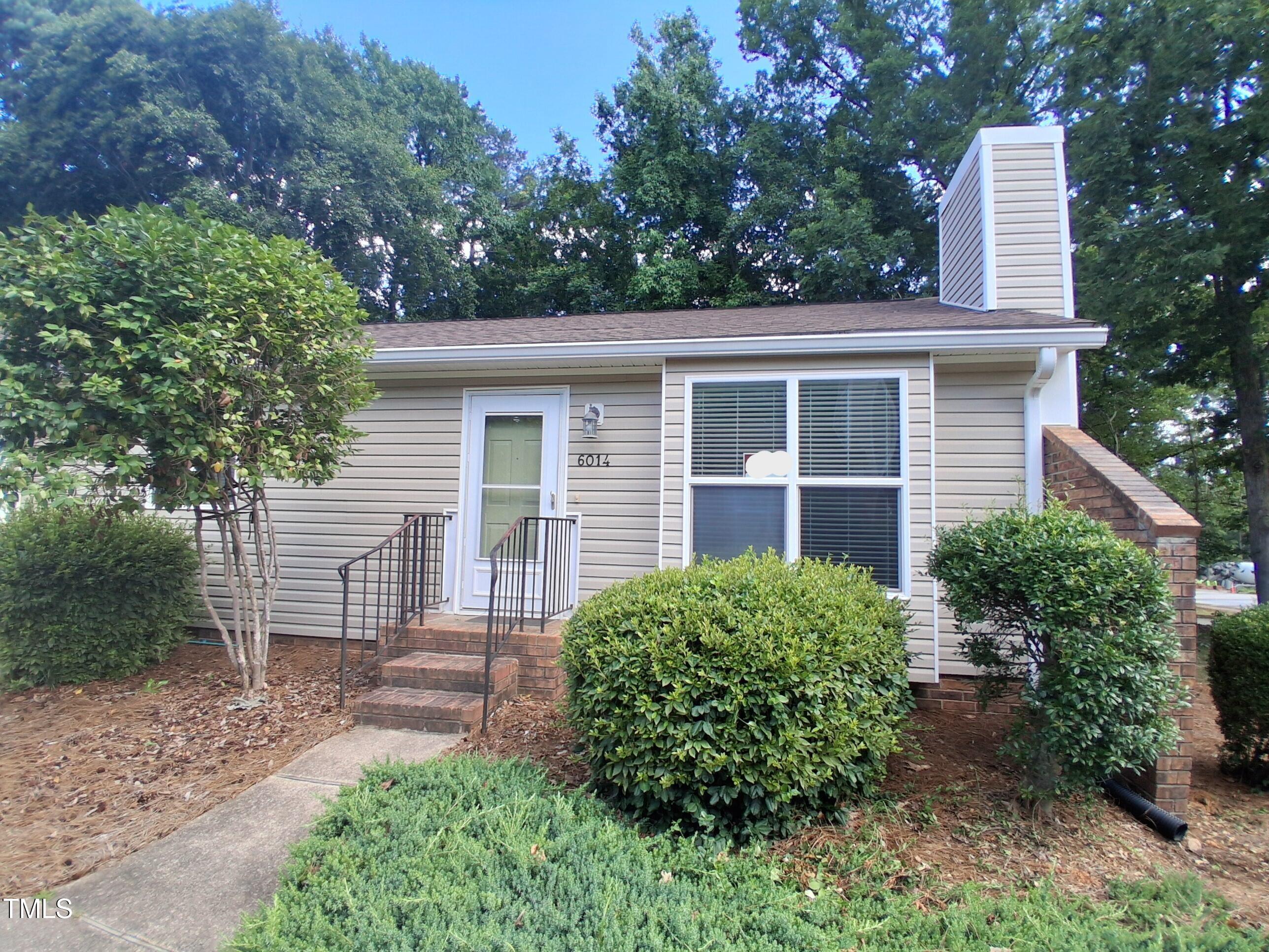 6014 Farm Gate Road Property Photo 1