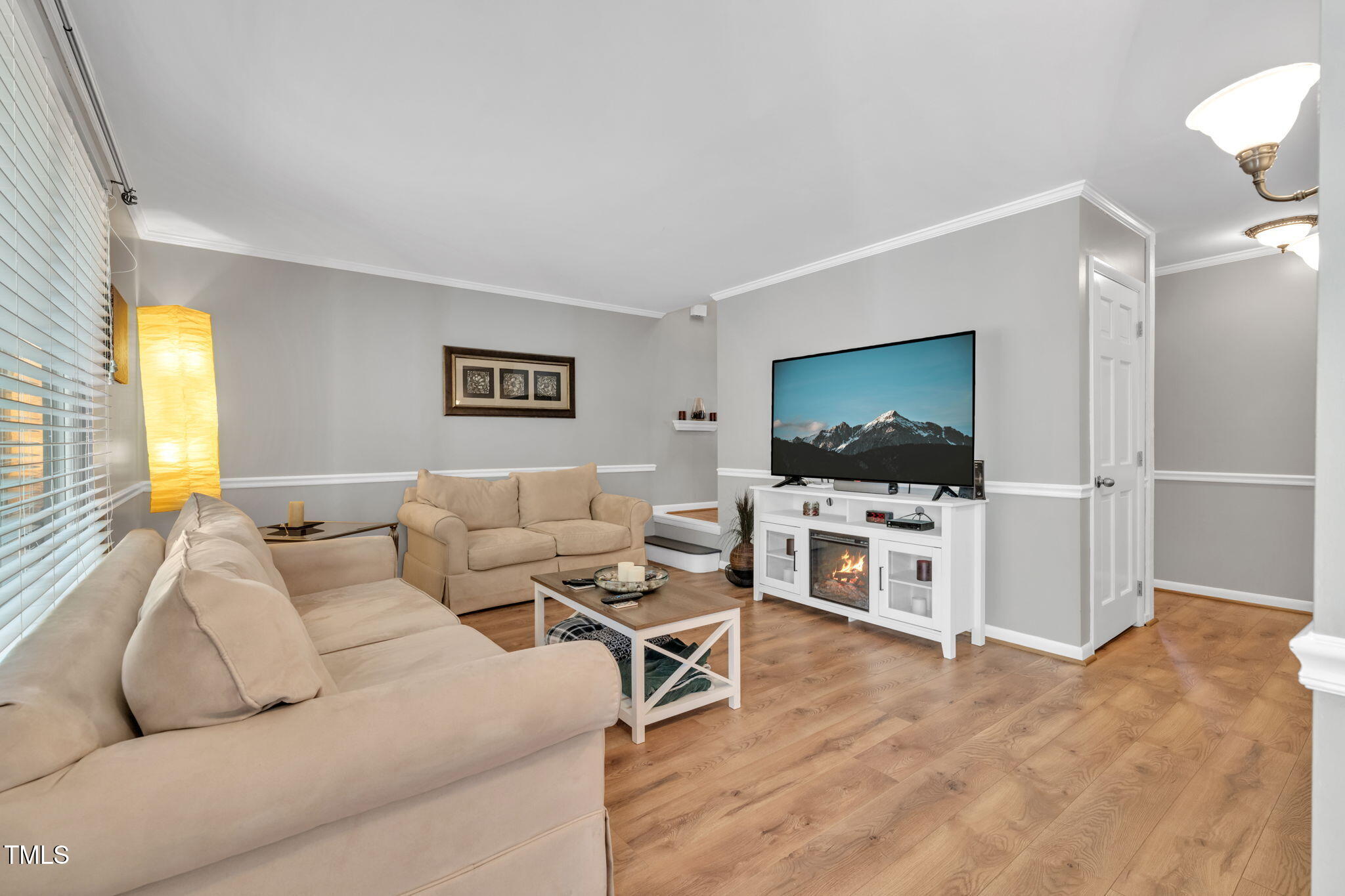 5805 Mapleridge Road Property Photo 6