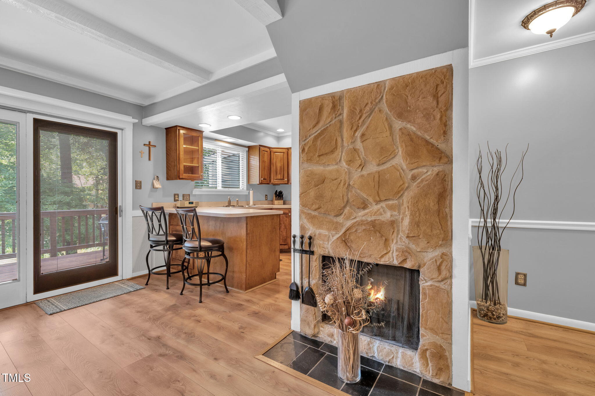 5805 Mapleridge Road Property Photo 10