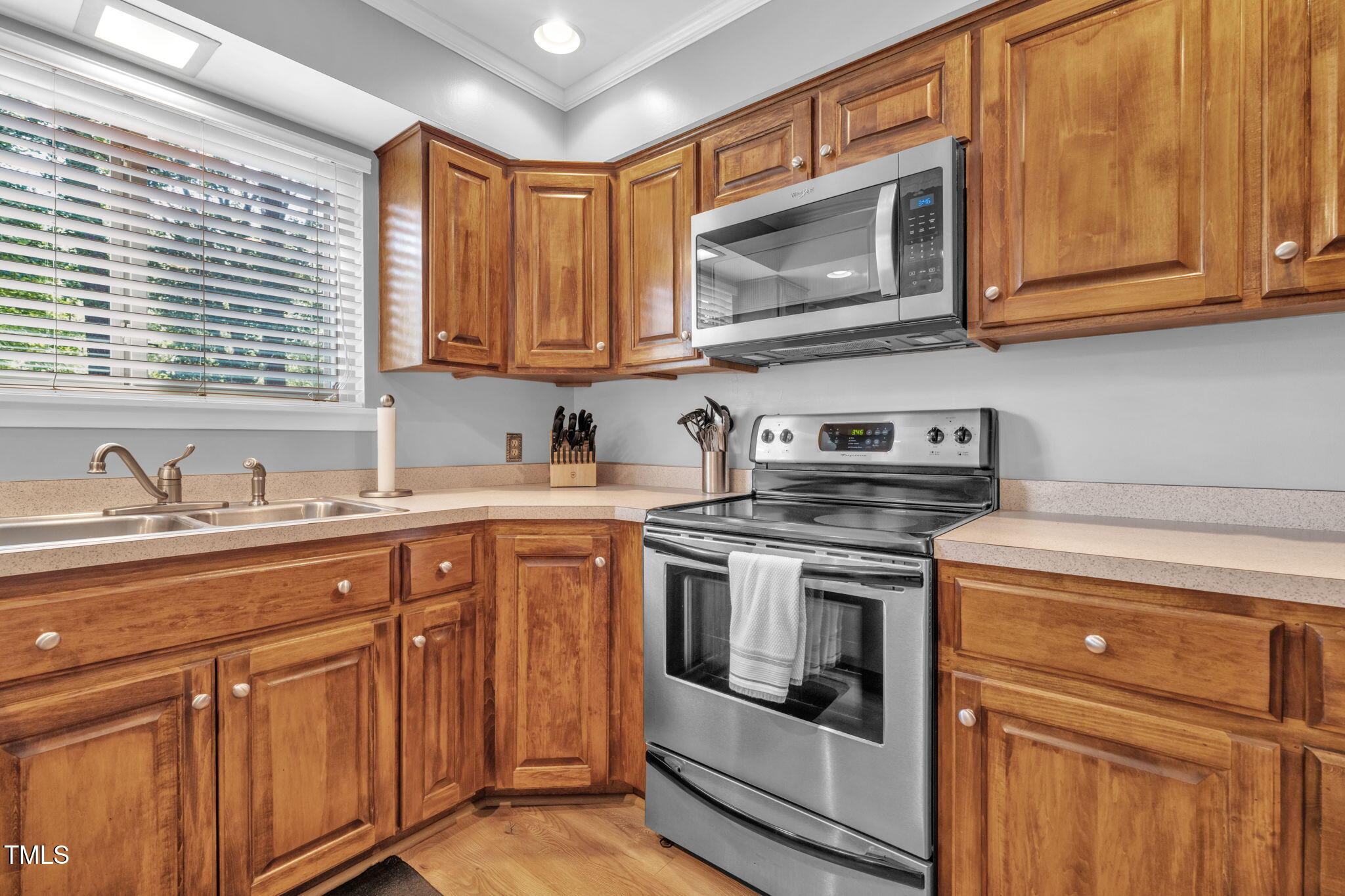 5805 Mapleridge Road Property Photo 14