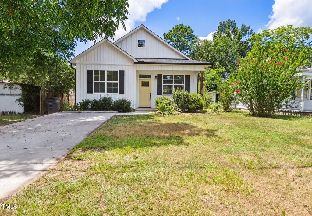 303 Godwin Street Property Photo 1