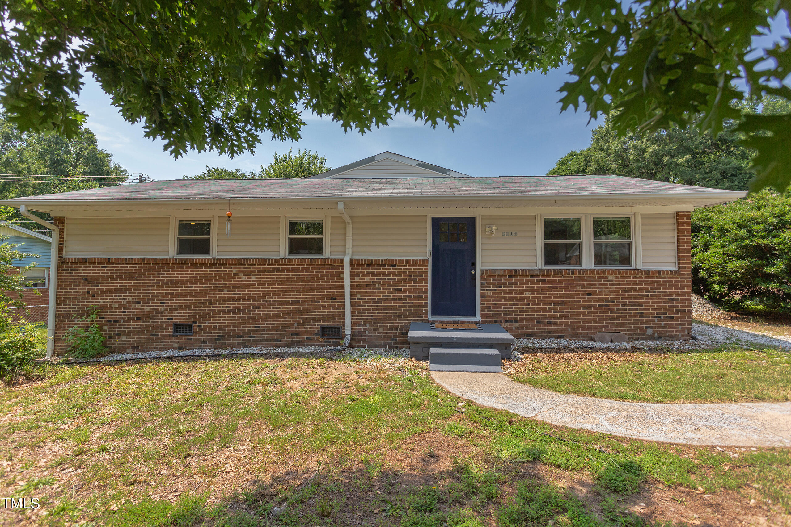 2014 Athens Avenue Property Photo 2