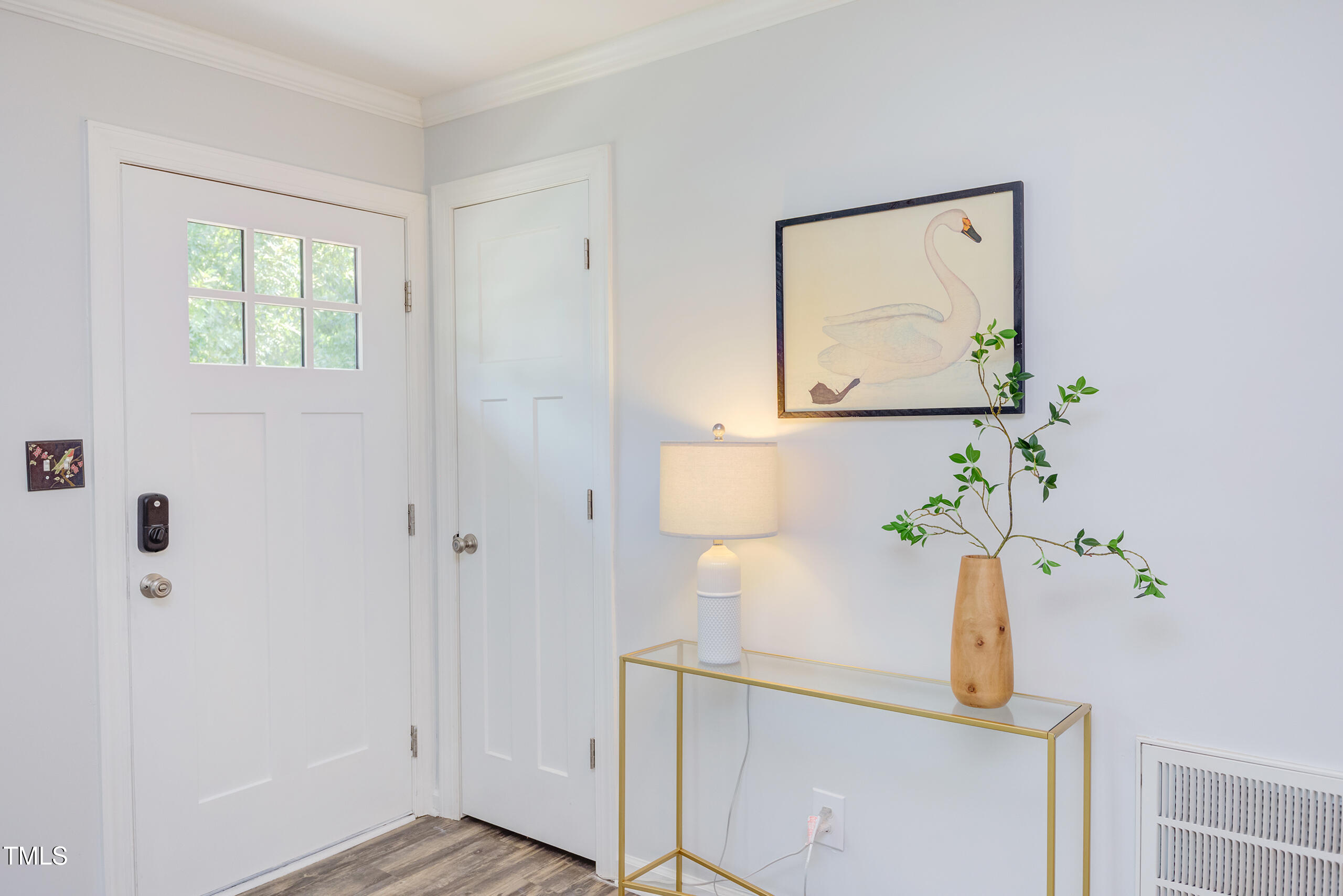 2014 Athens Avenue Property Photo 6