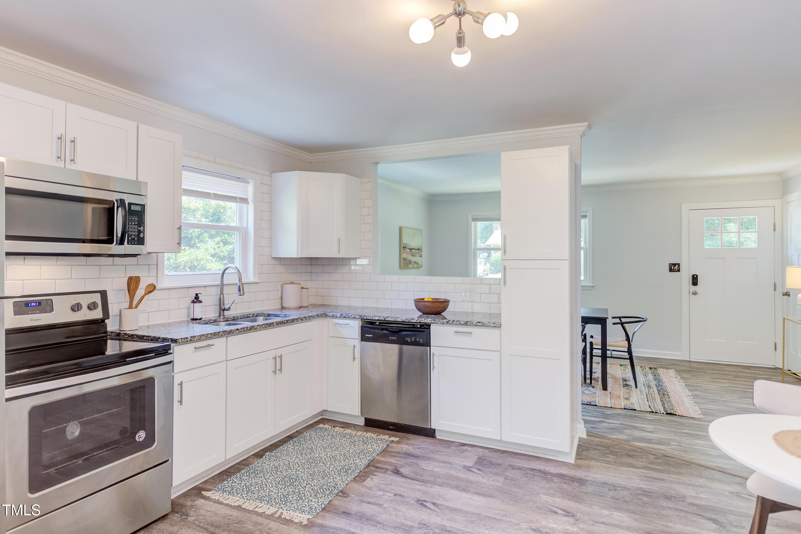 2014 Athens Avenue Property Photo 7