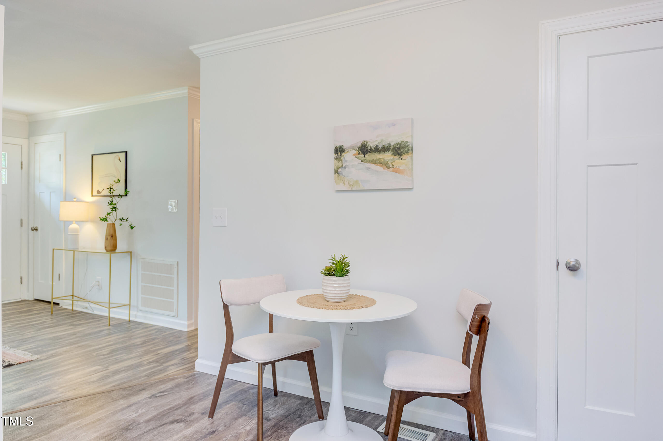 2014 Athens Avenue Property Photo 10