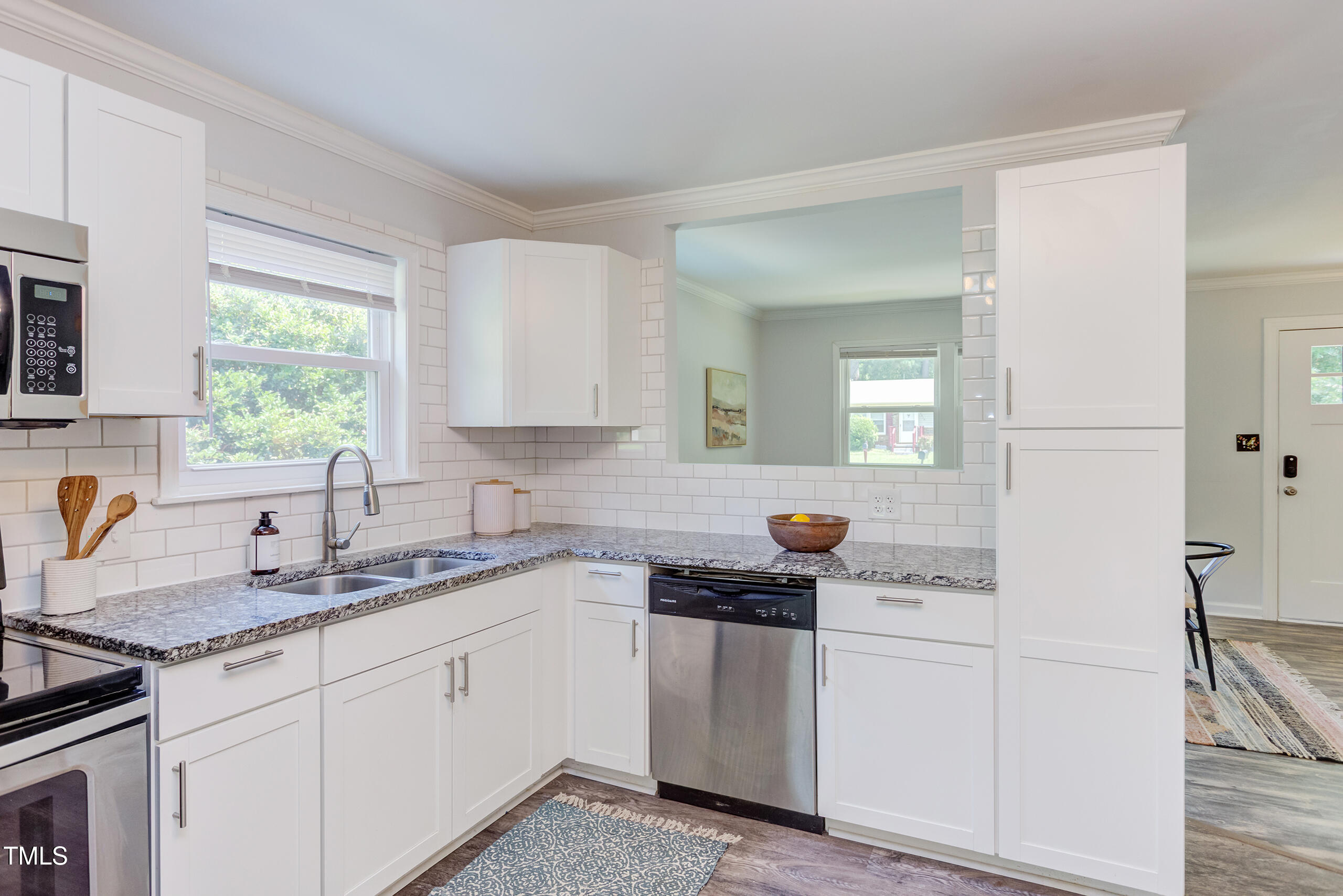 2014 Athens Avenue Property Photo 11