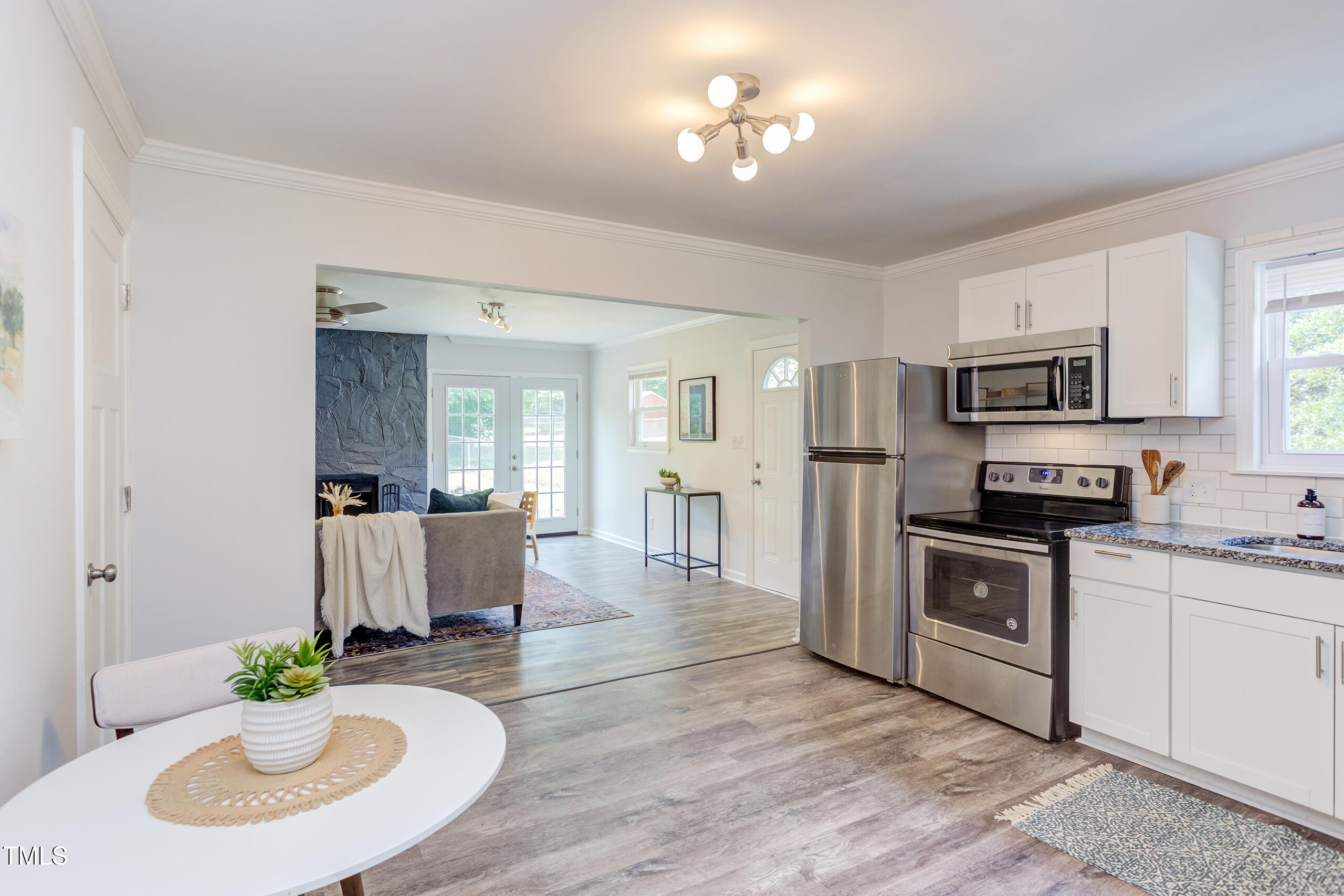 2014 Athens Avenue Property Photo 13