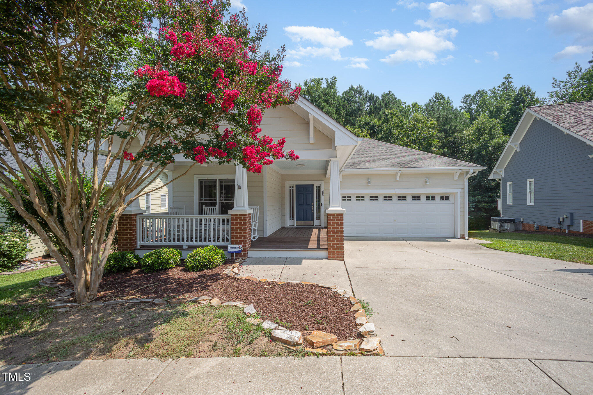 209 Homegate Circle Property Photo 1