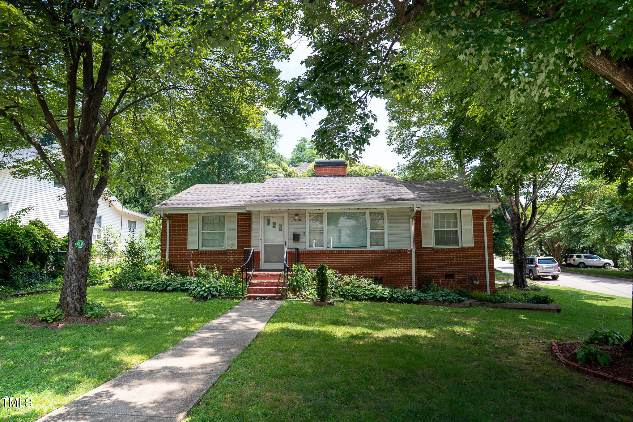 2100 Breeze Road Property Photo 1