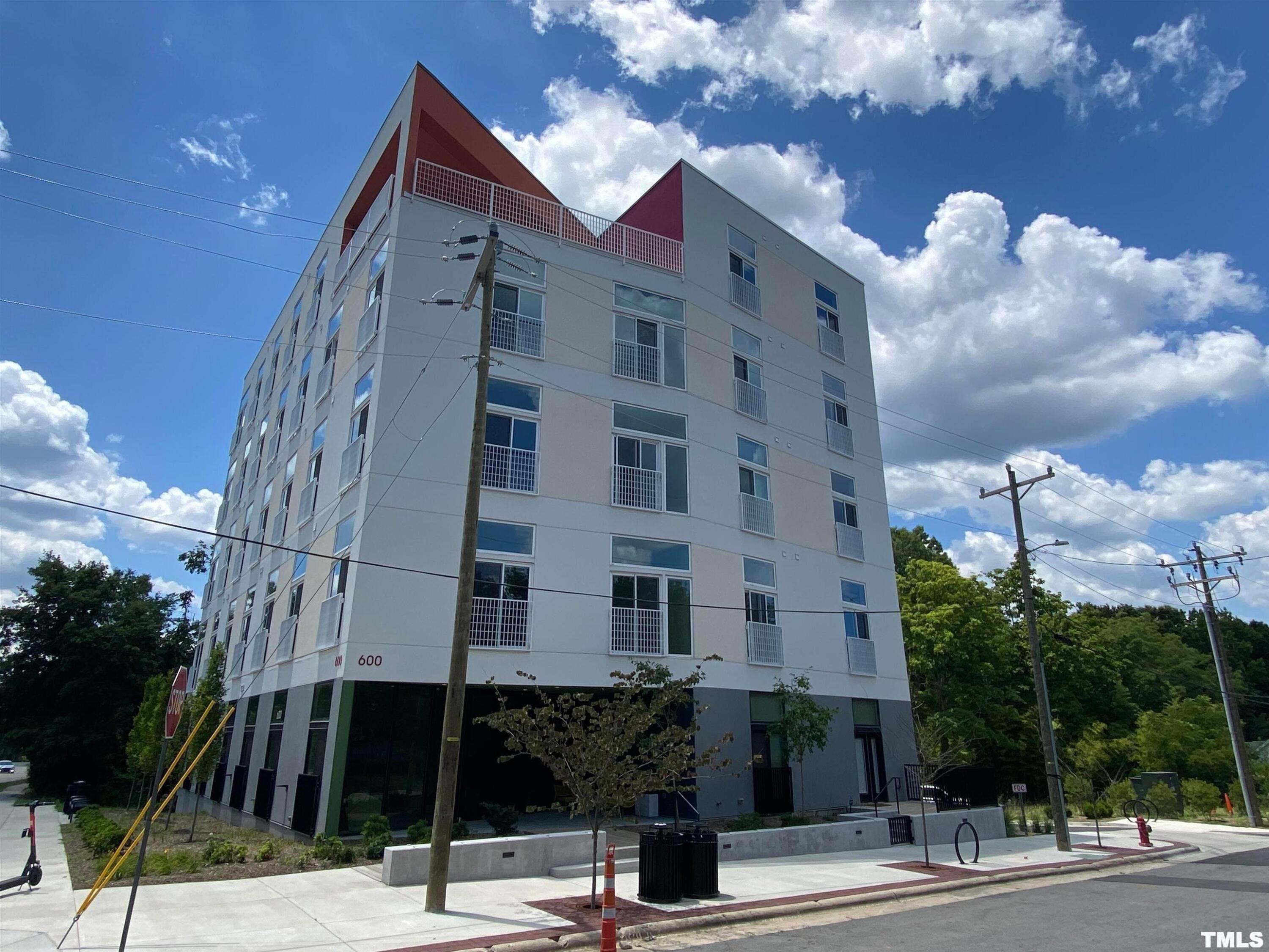 600 S Duke Street 15 Property Photo 1