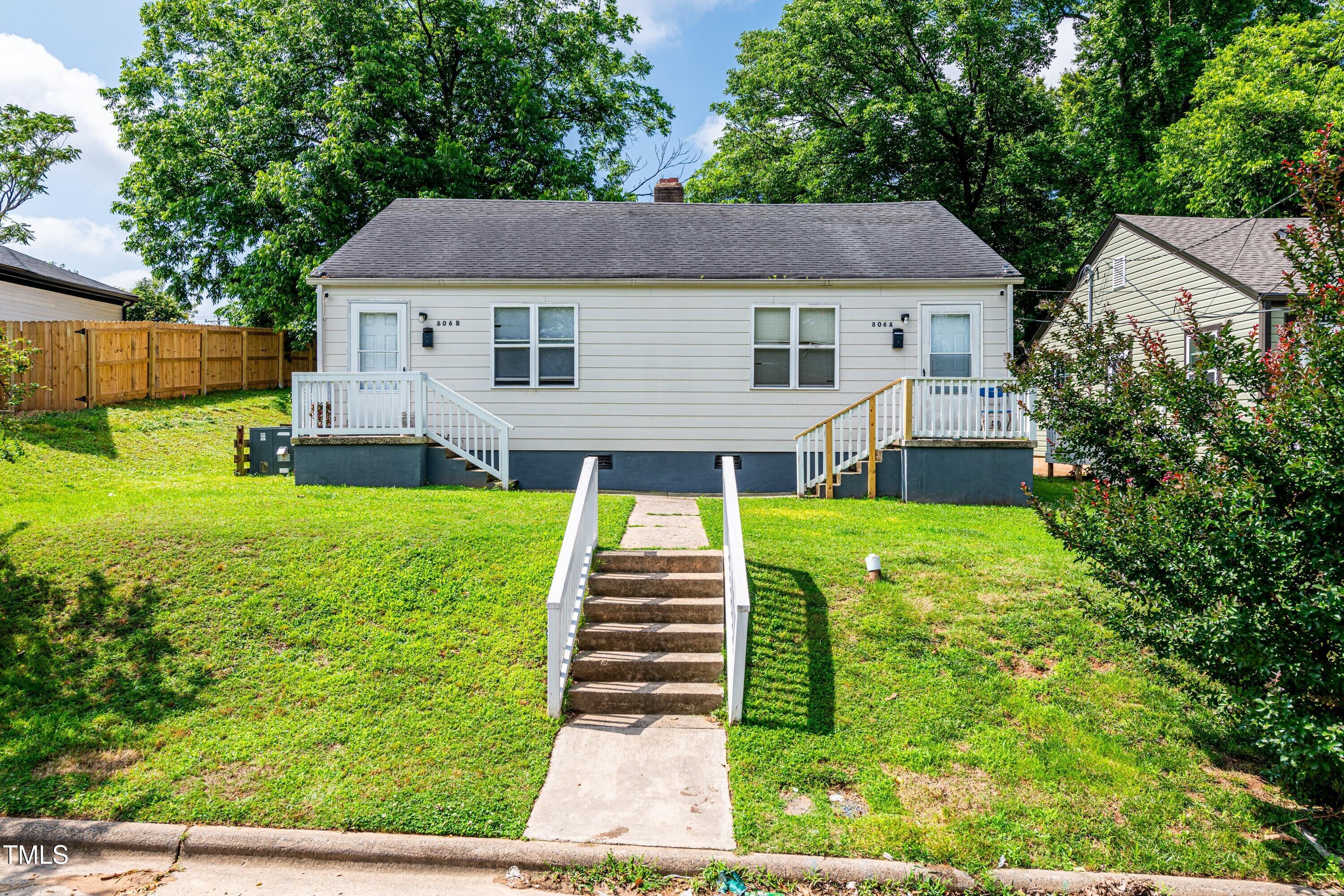 806 Eva Street Property Photo 1