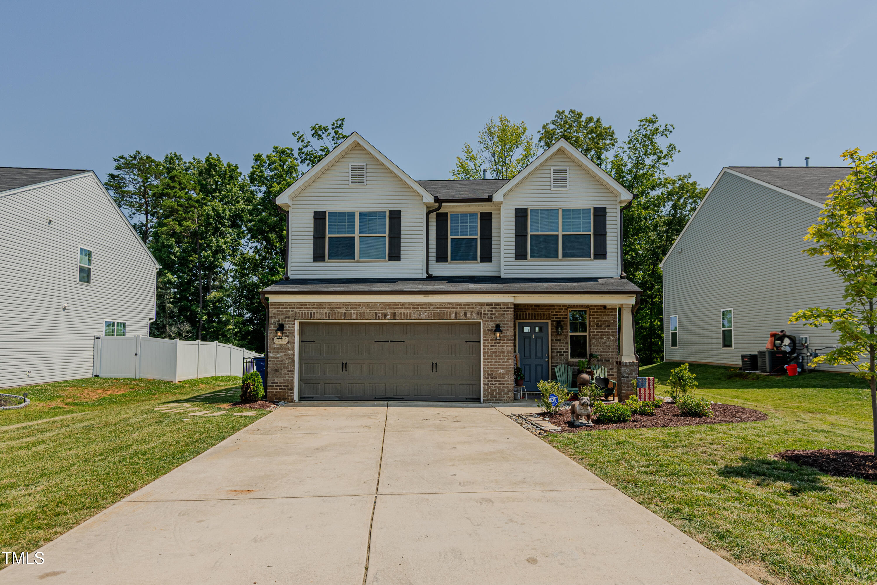 2586 Lacey Holt Road Property Photo 1