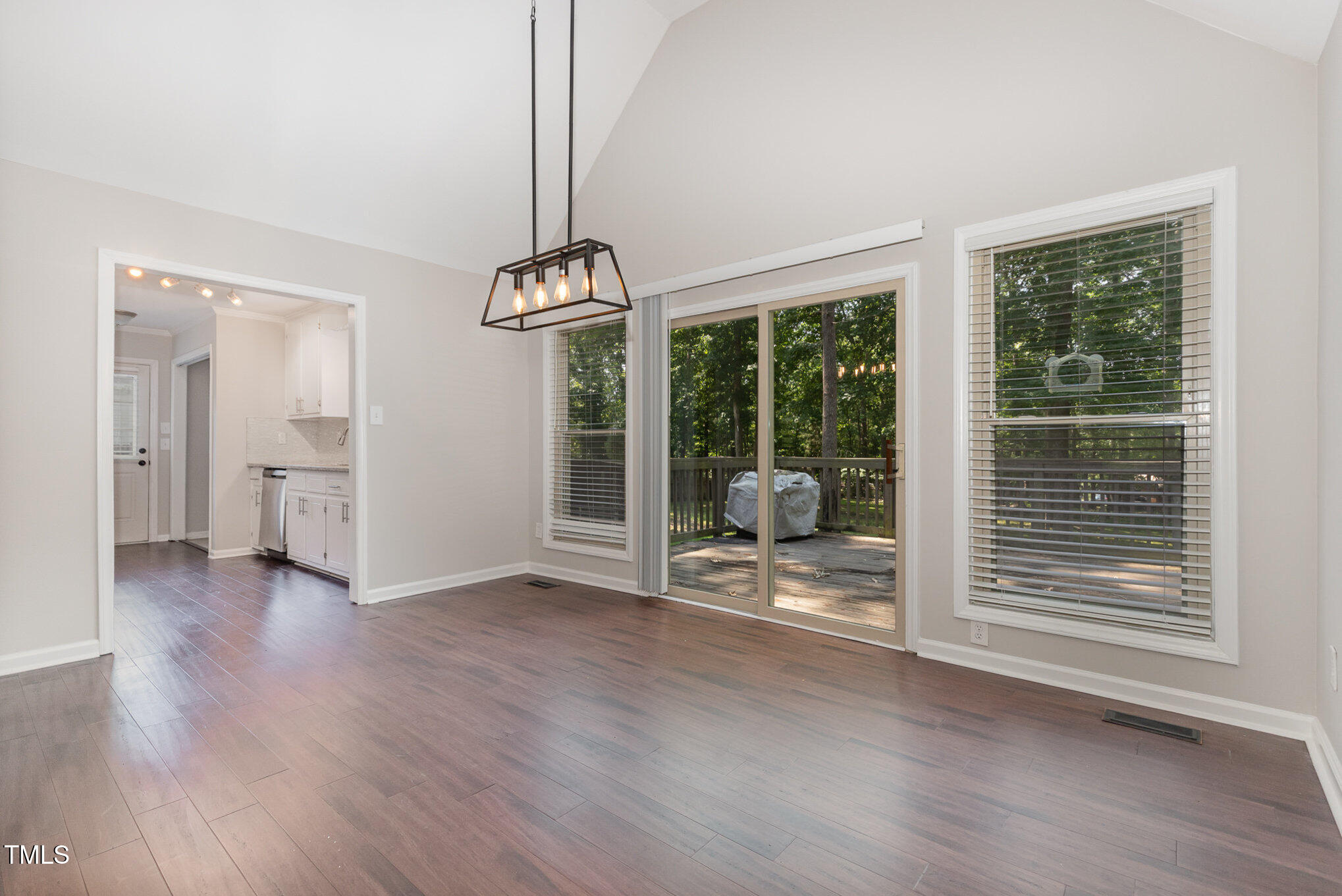 908 Snow Hill Road Property Photo 12