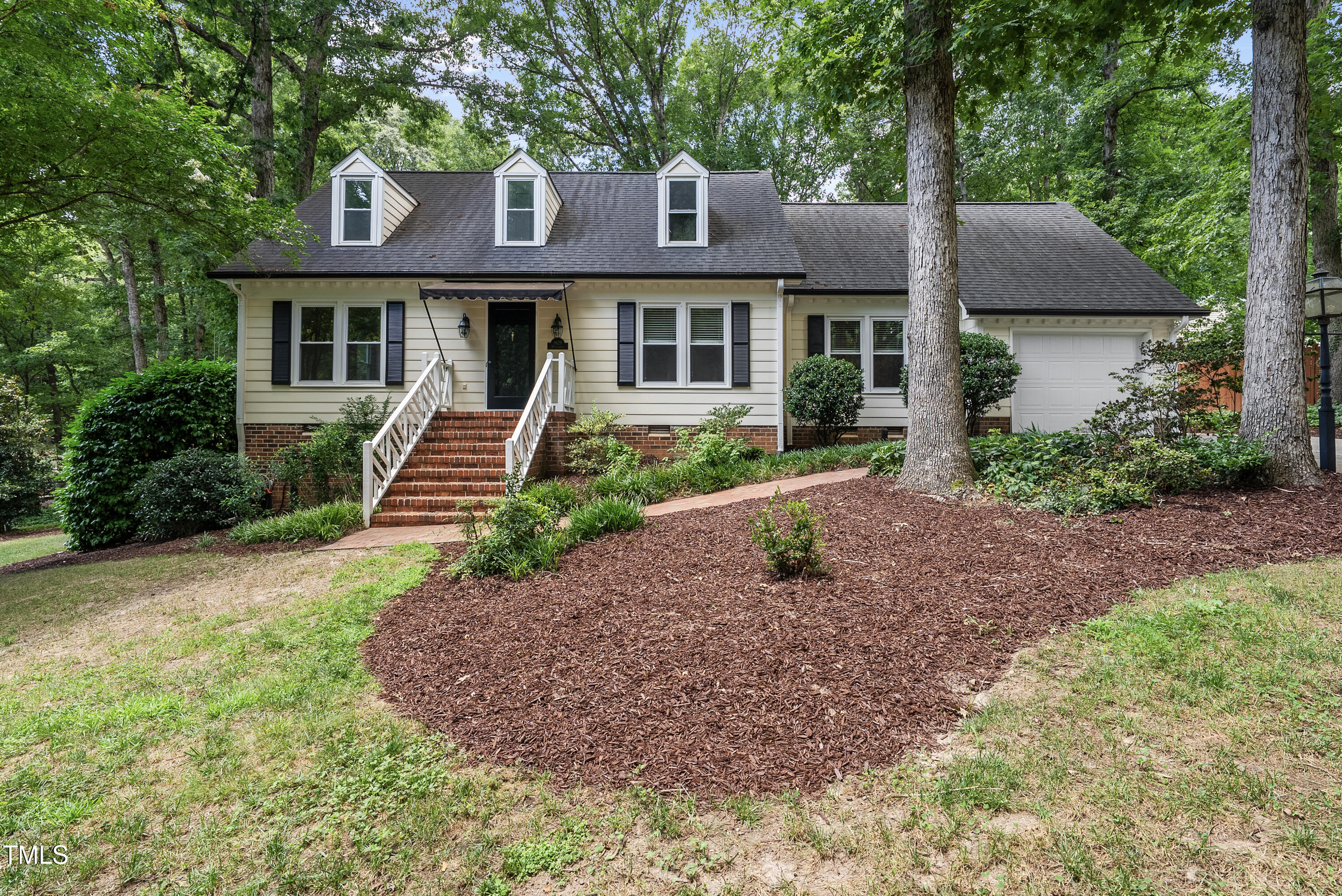 8629 Windjammer Drive Property Photo 1