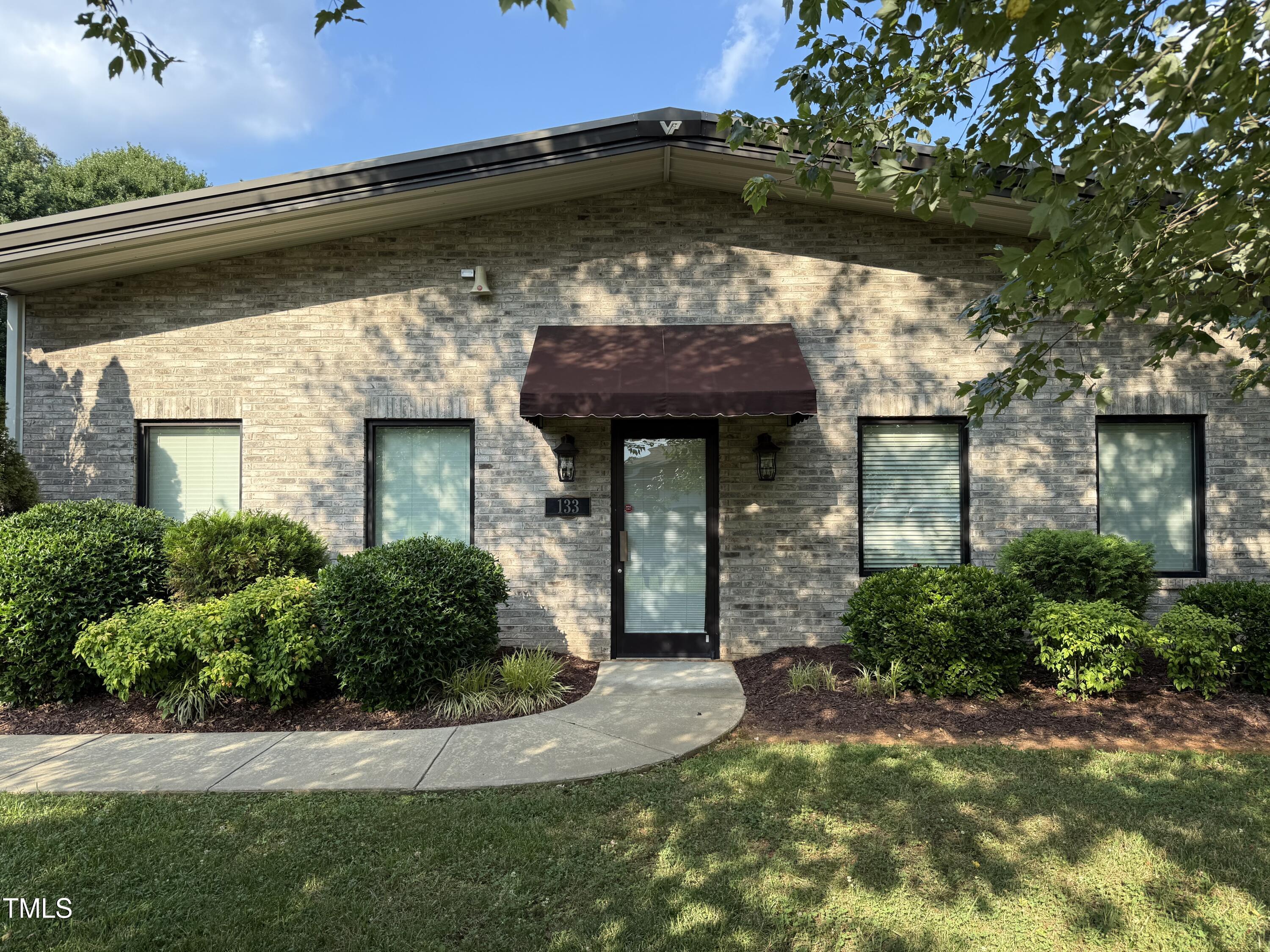 133 Woodlawn Road Property Photo 2