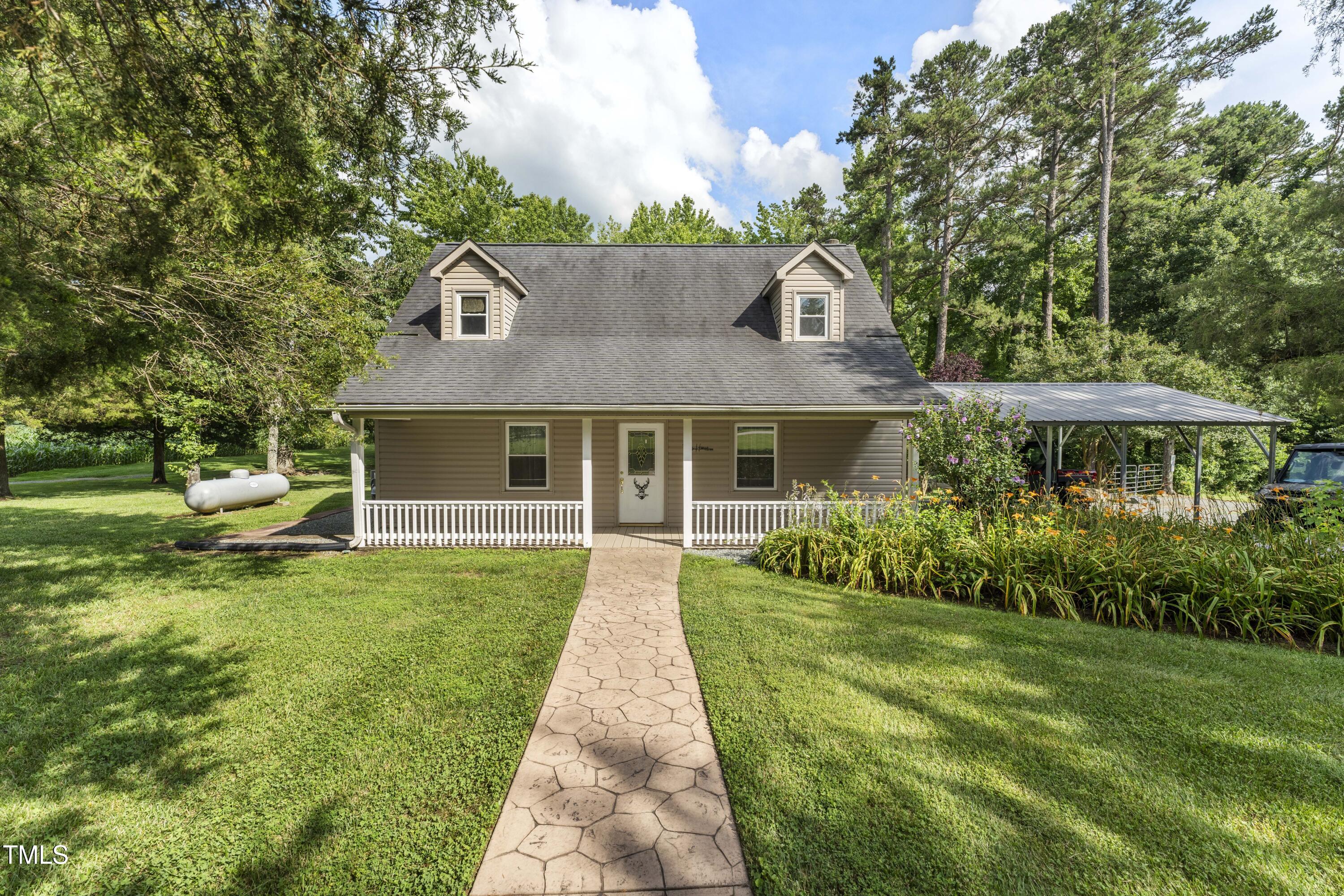 5635 Baptist Assembly Road Property Photo 1