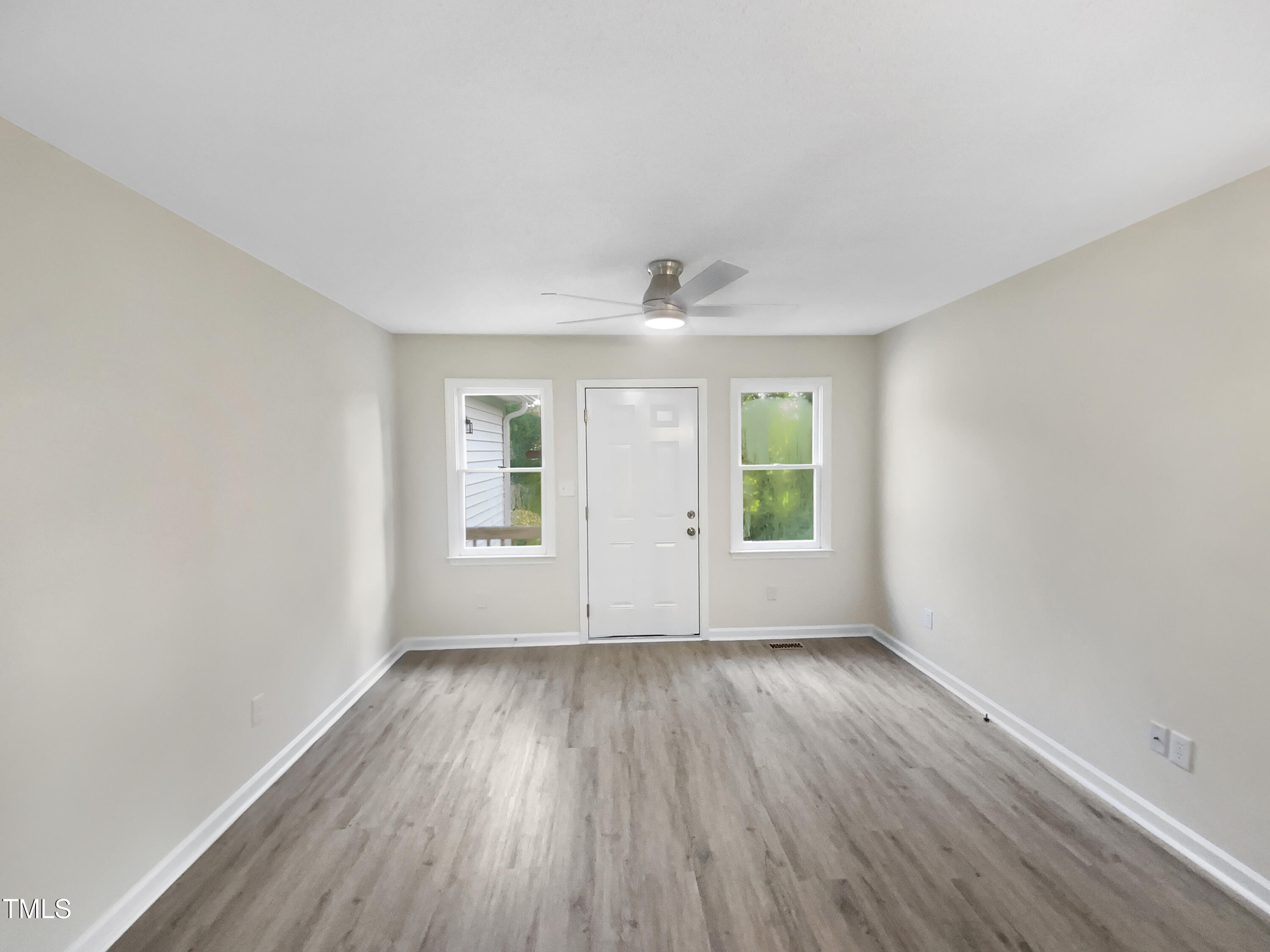 448 Chinaberry Lane Property Photo 3
