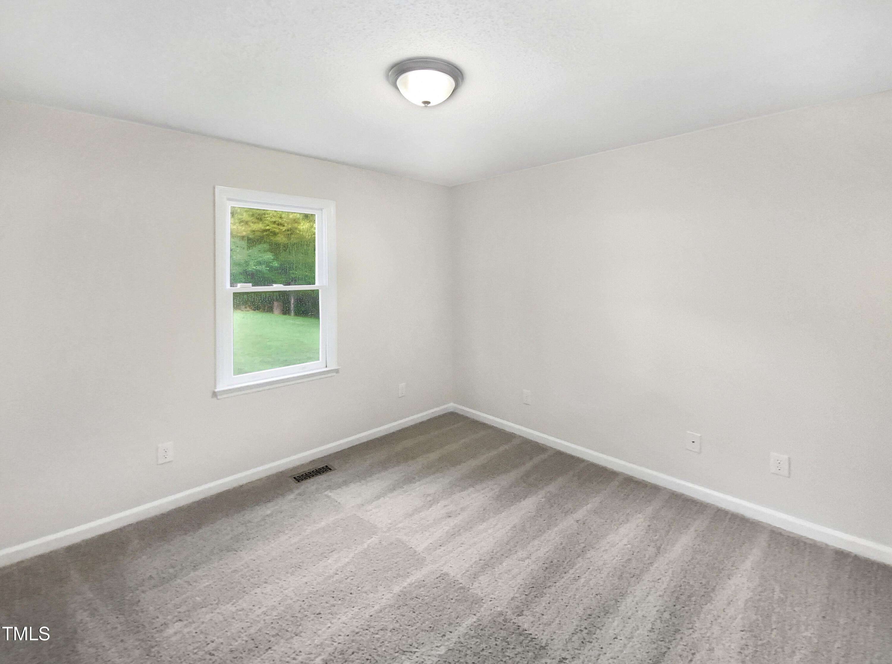 448 Chinaberry Lane Property Photo 13