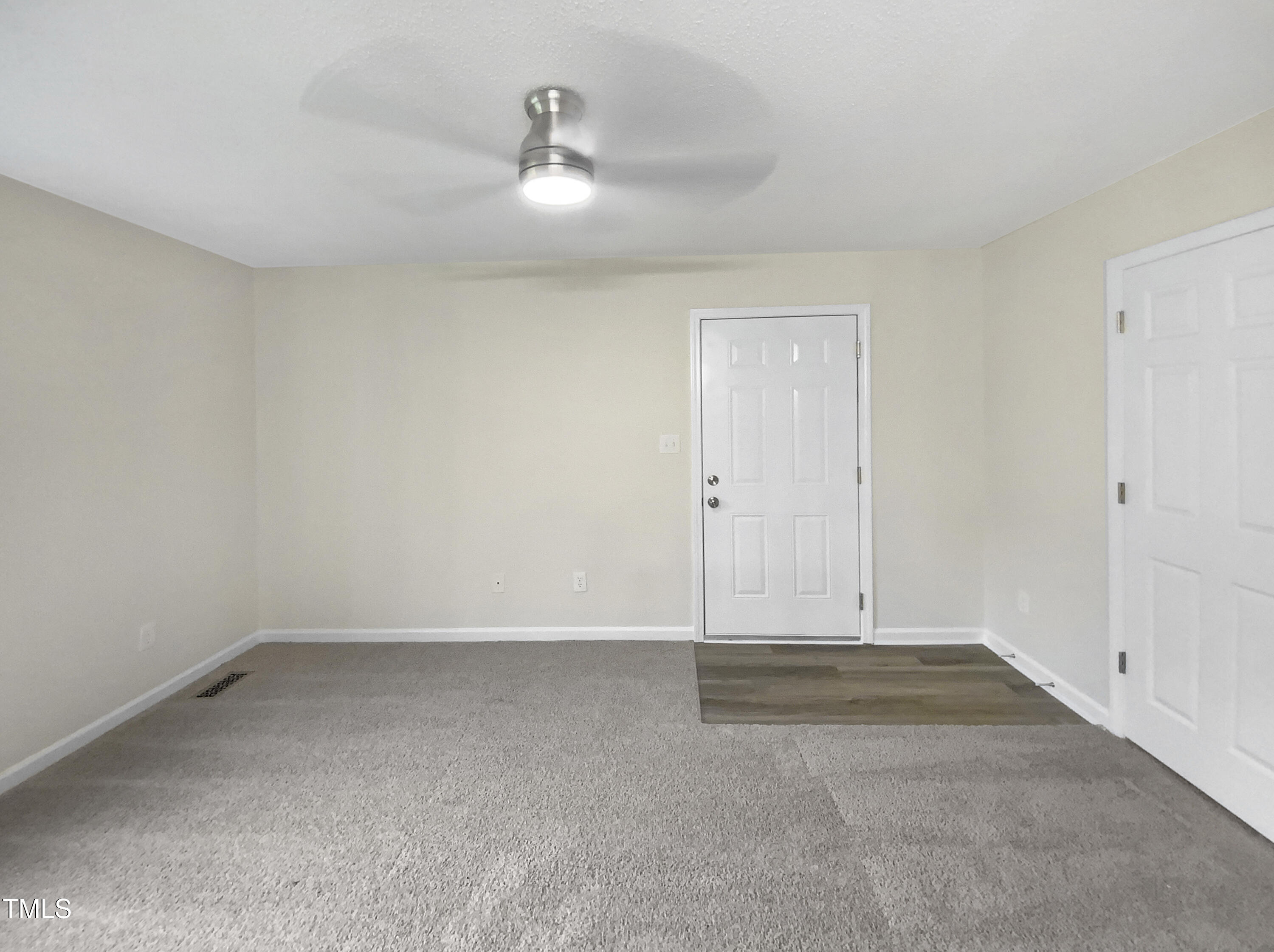 448 Chinaberry Lane Property Photo 17