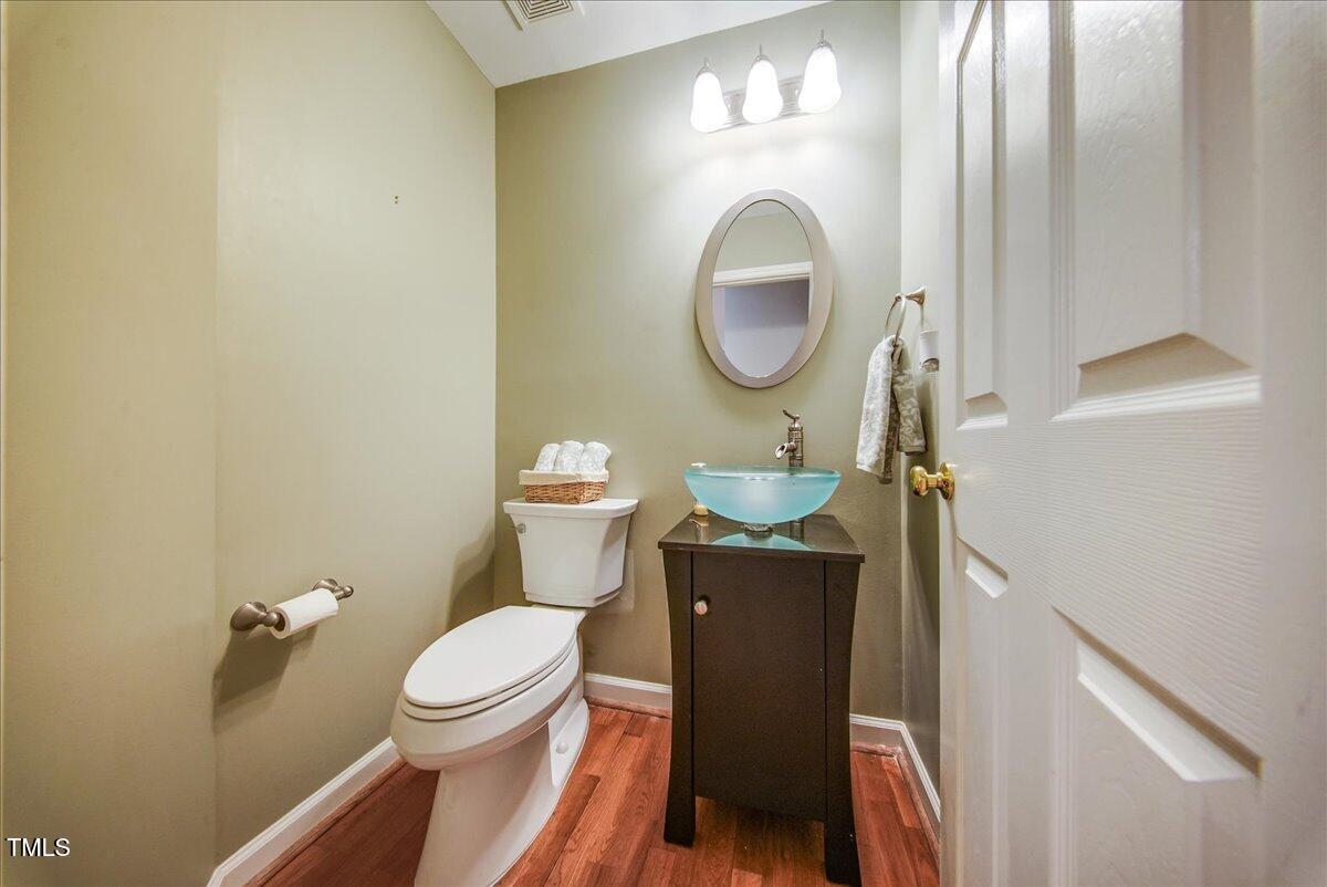 1909 Piperwood Court Property Photo 12