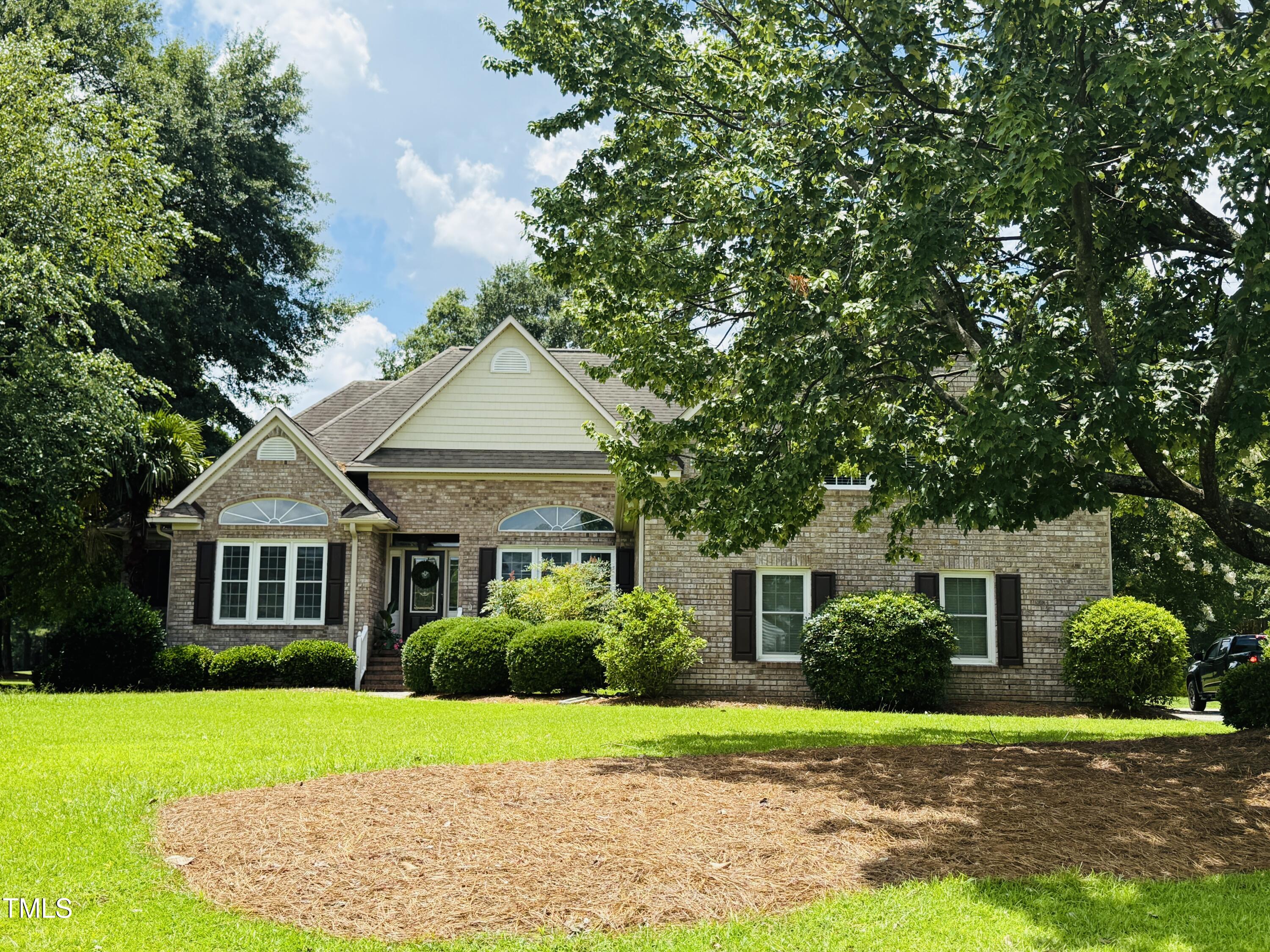 909 Taberna Circle Property Photo 3