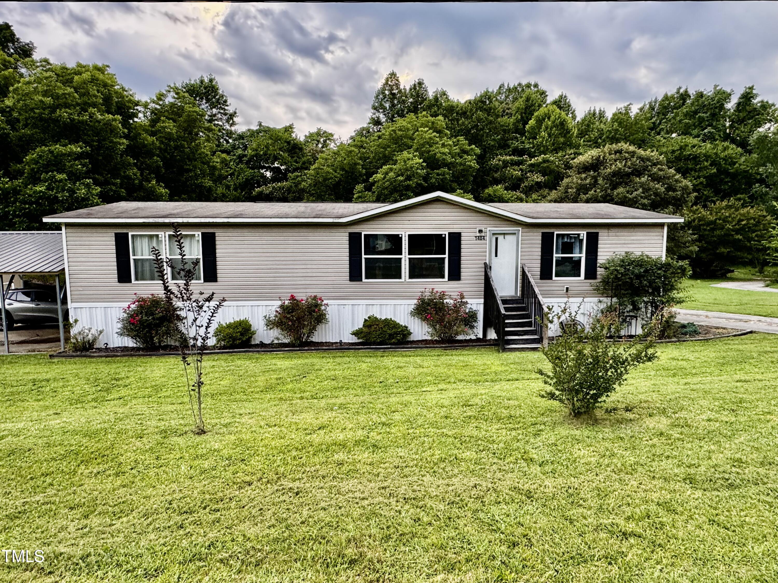 1404 N N Nc Hwy 87 Property Photo 1