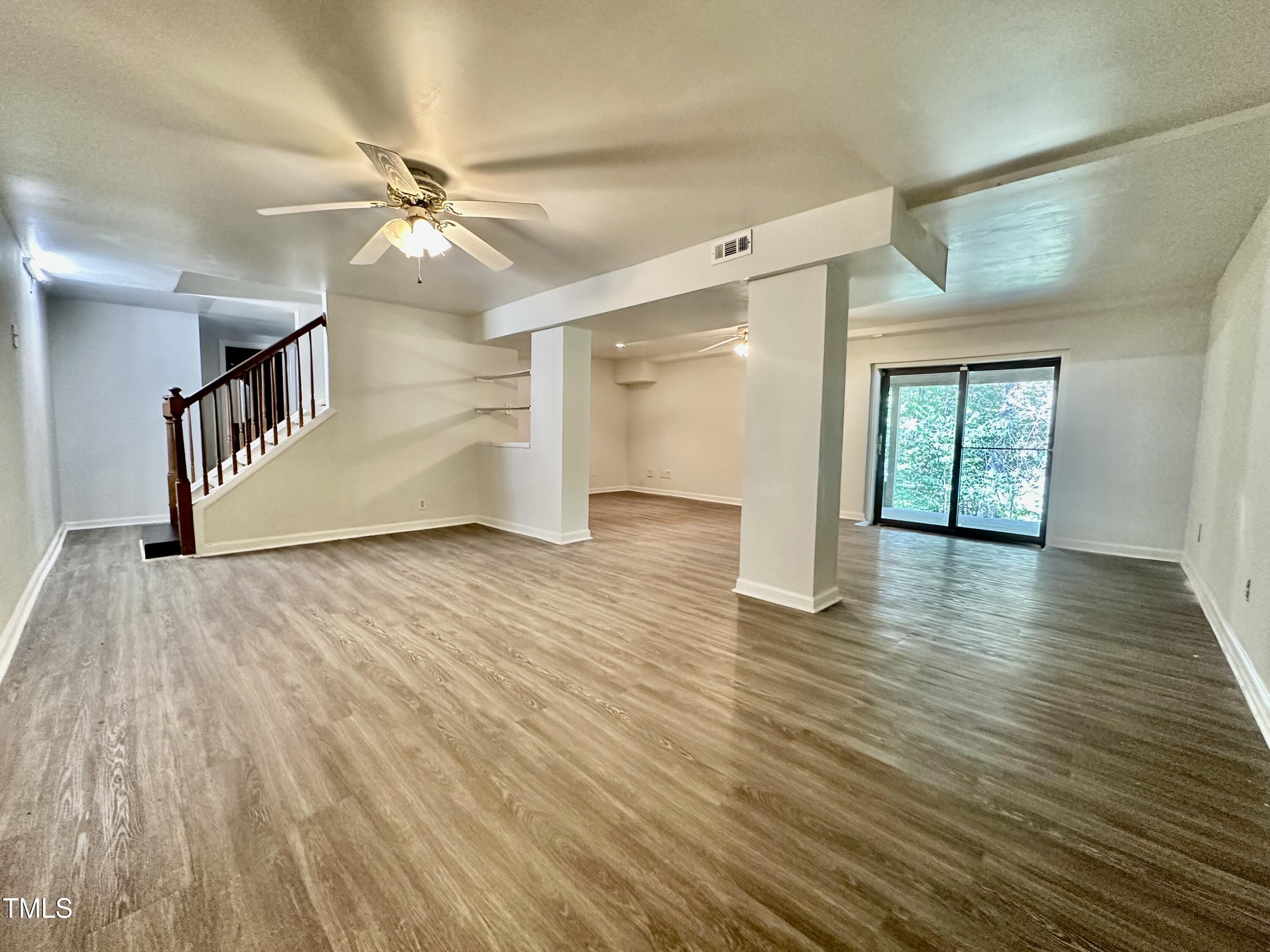 101 Creekside Drive Property Photo 17