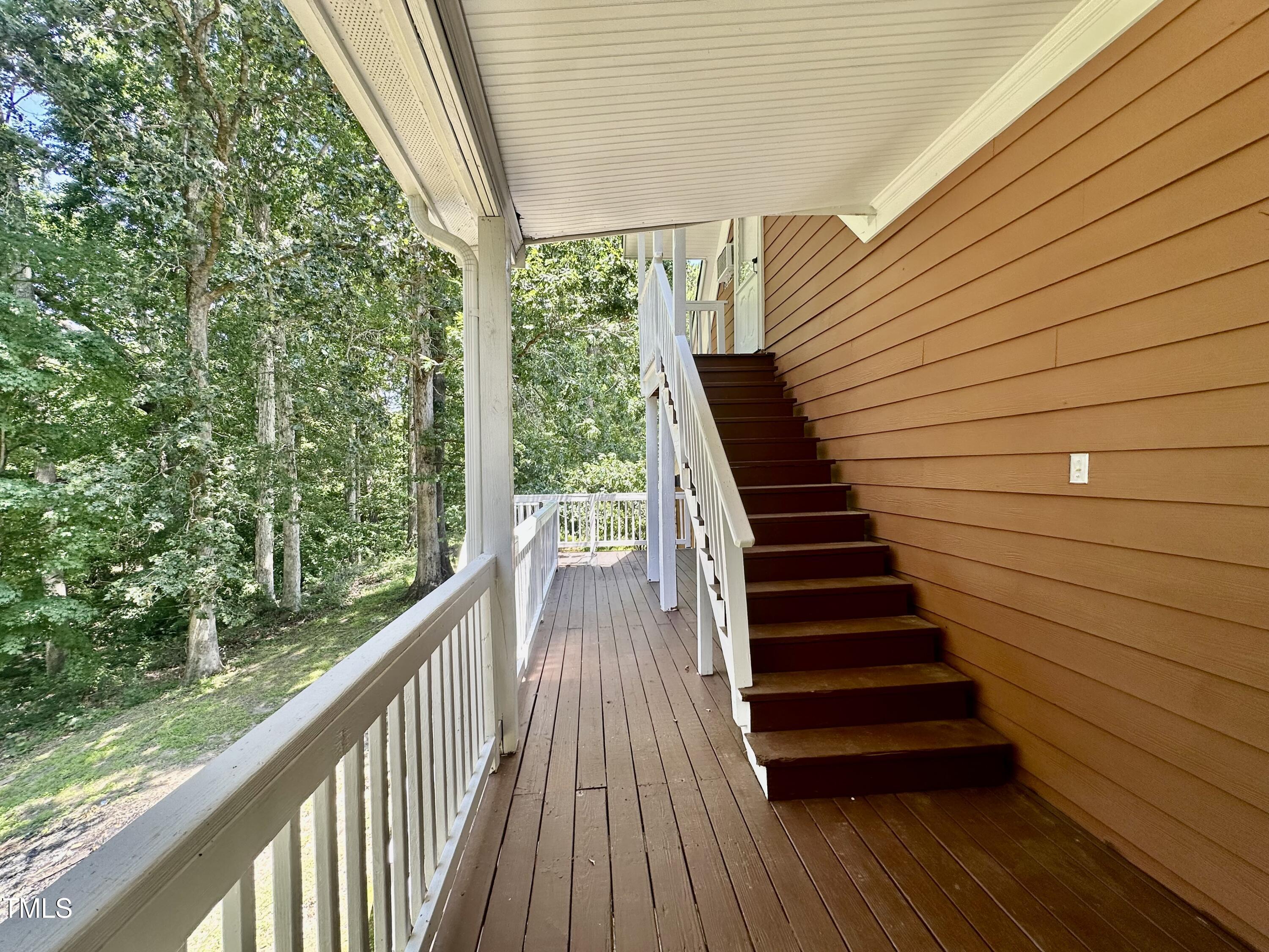 101 Creekside Drive Property Photo 24