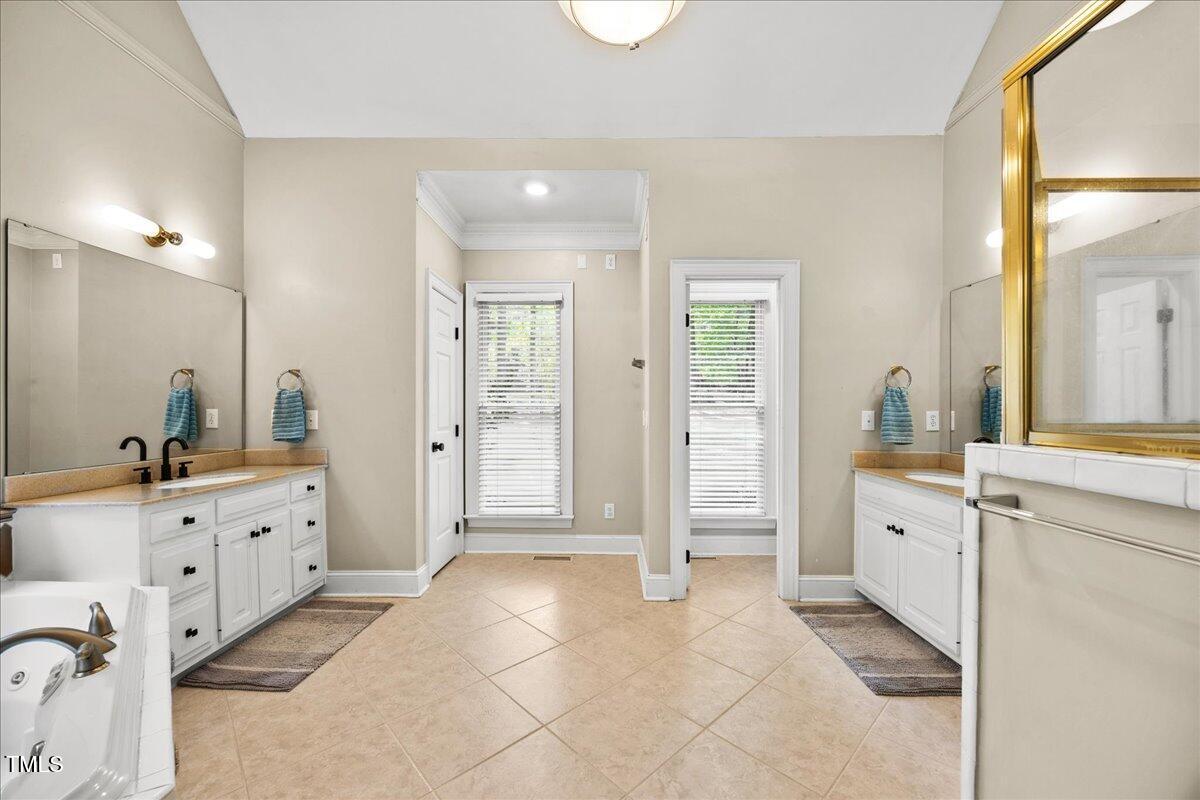 7529 Tynewind Drive Property Photo 37