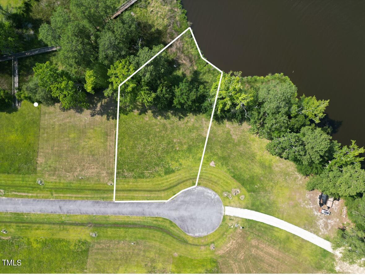 0 Pointe Harbor Drive Property Photo 3