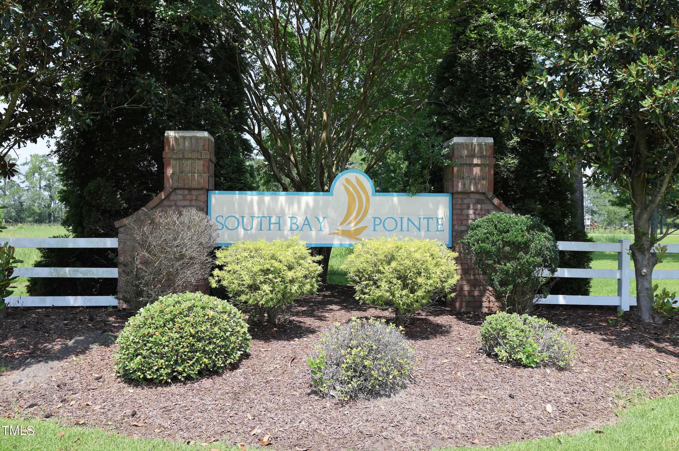 0 Pointe Harbor Drive Property Photo 10