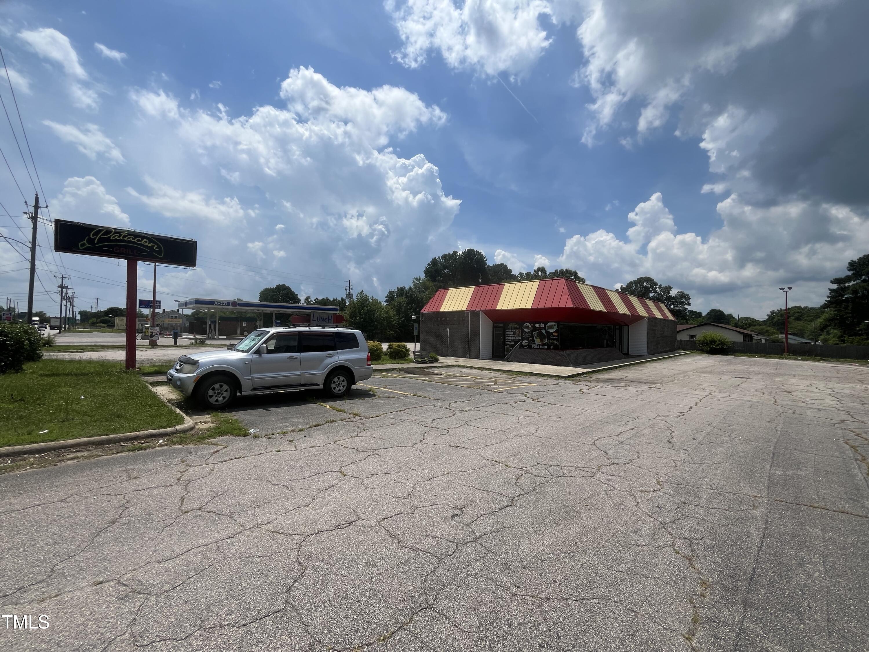 1202 E Andrews Avenue Property Photo 5