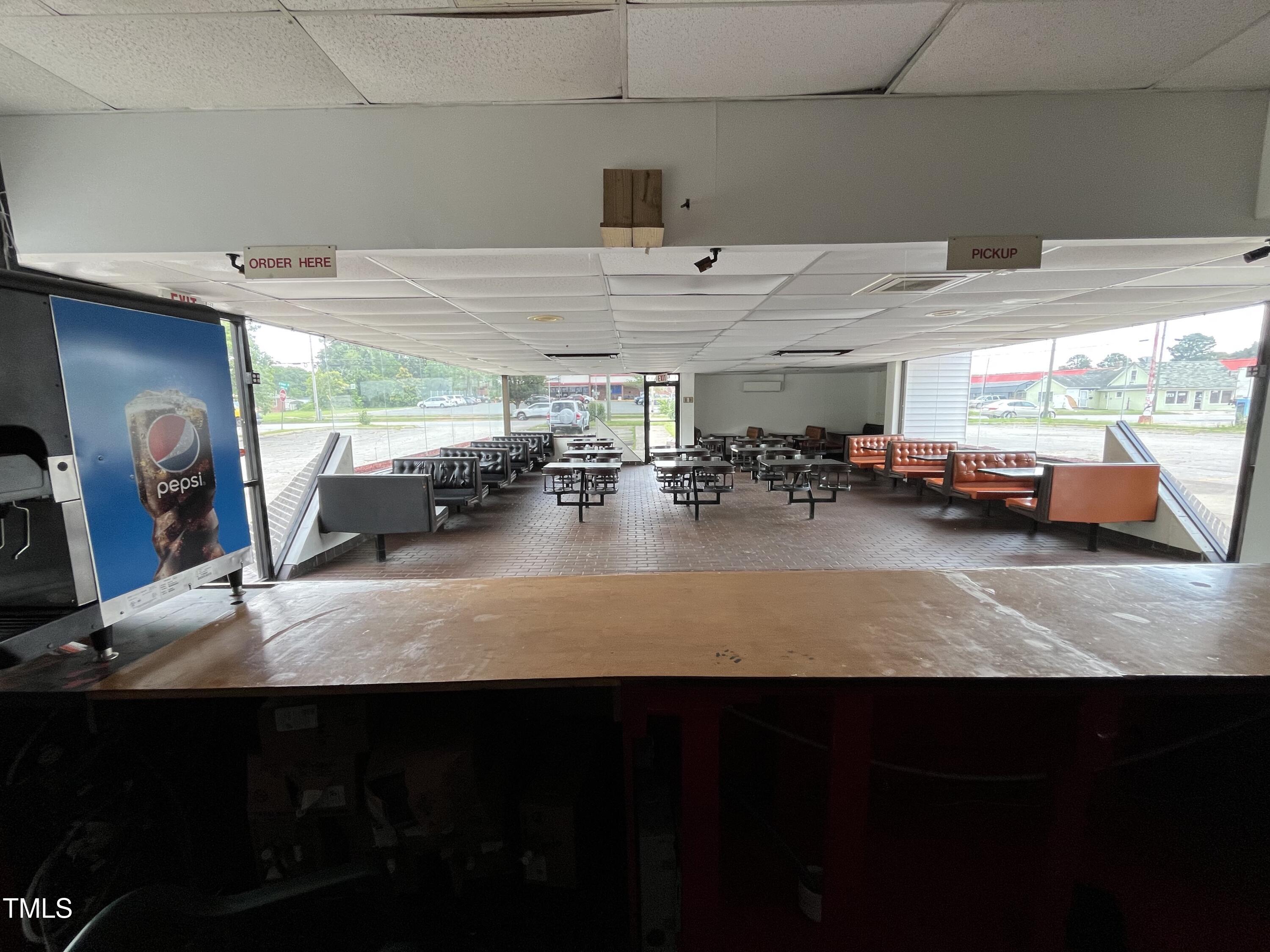 1202 E Andrews Avenue Property Photo 6