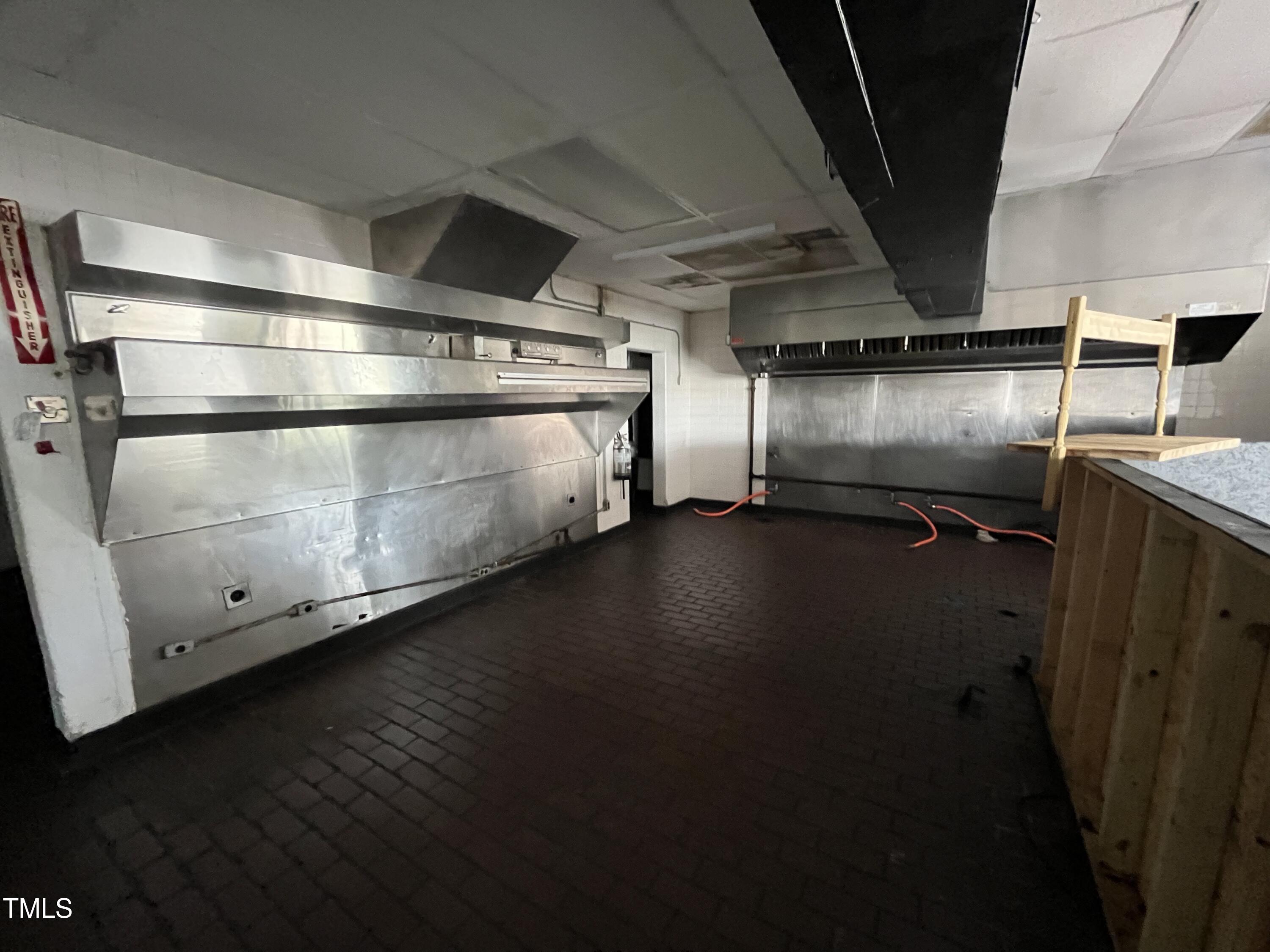 1202 E Andrews Avenue Property Photo 8