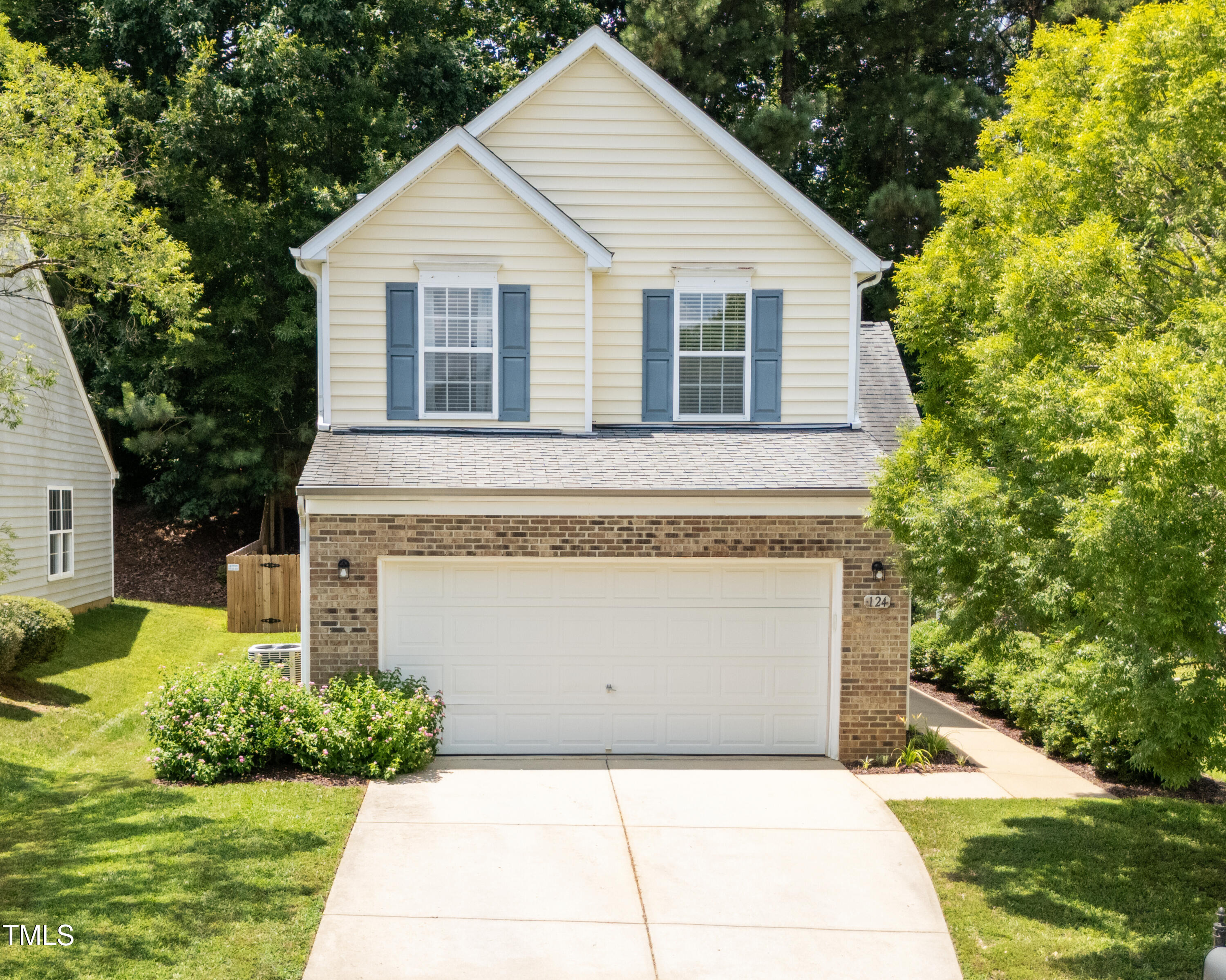124 River Pearl Street Property Photo 1
