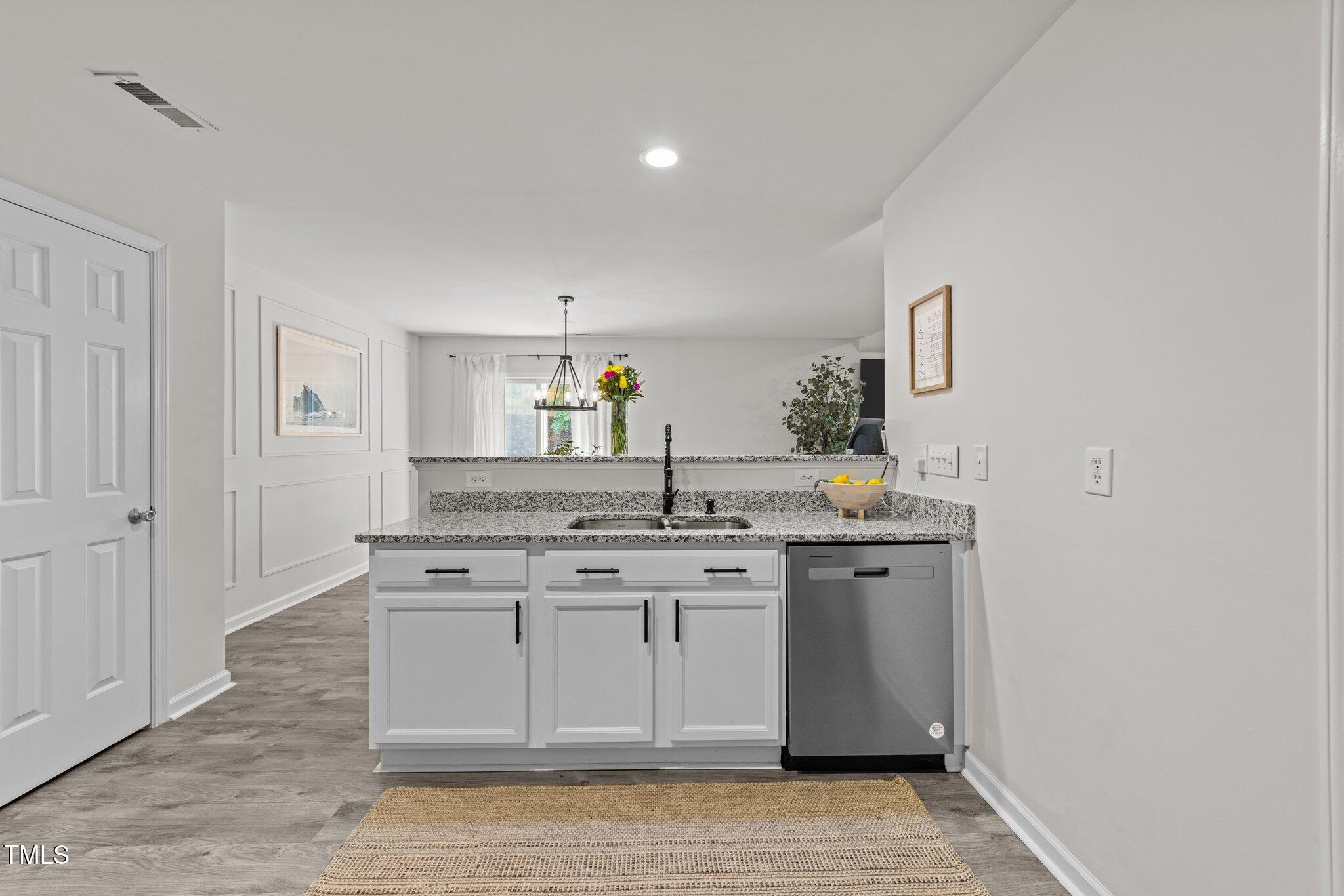 124 River Pearl Street Property Photo 11