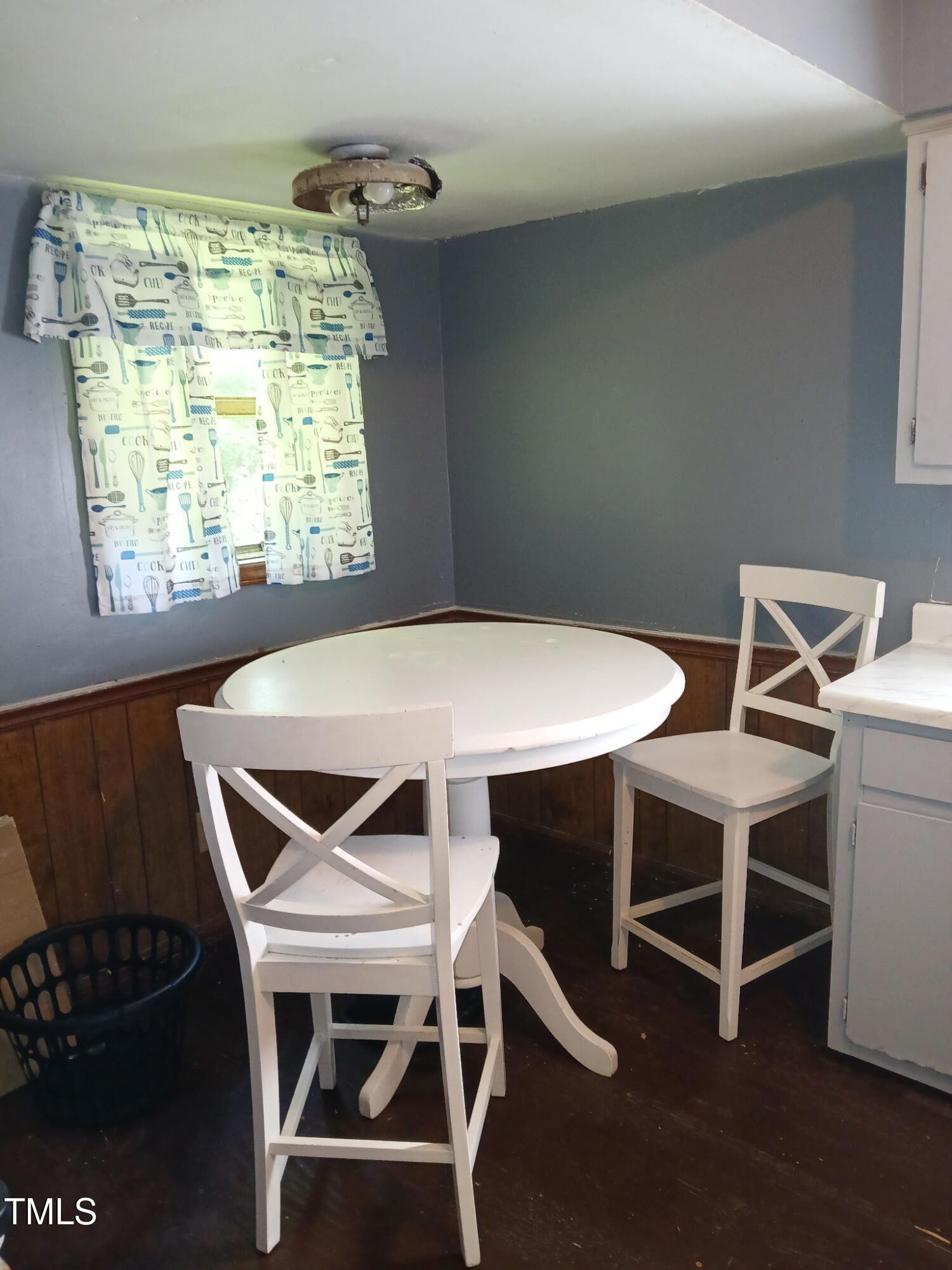 511 Cameron Street Property Photo 2