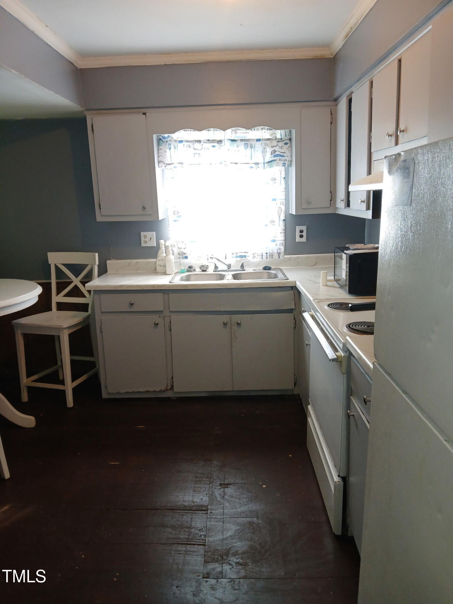 511 Cameron Street Property Photo 3