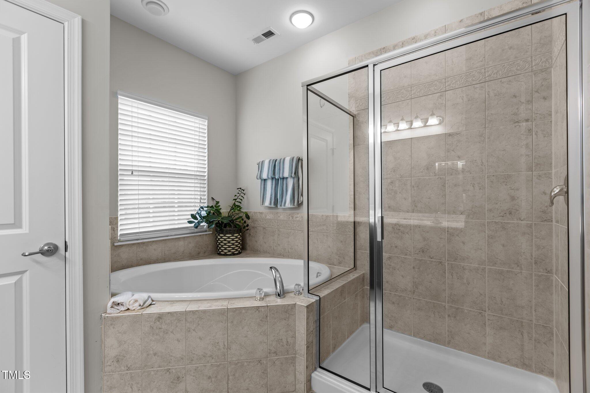 316 Hilliard Forest Drive Property Photo 33