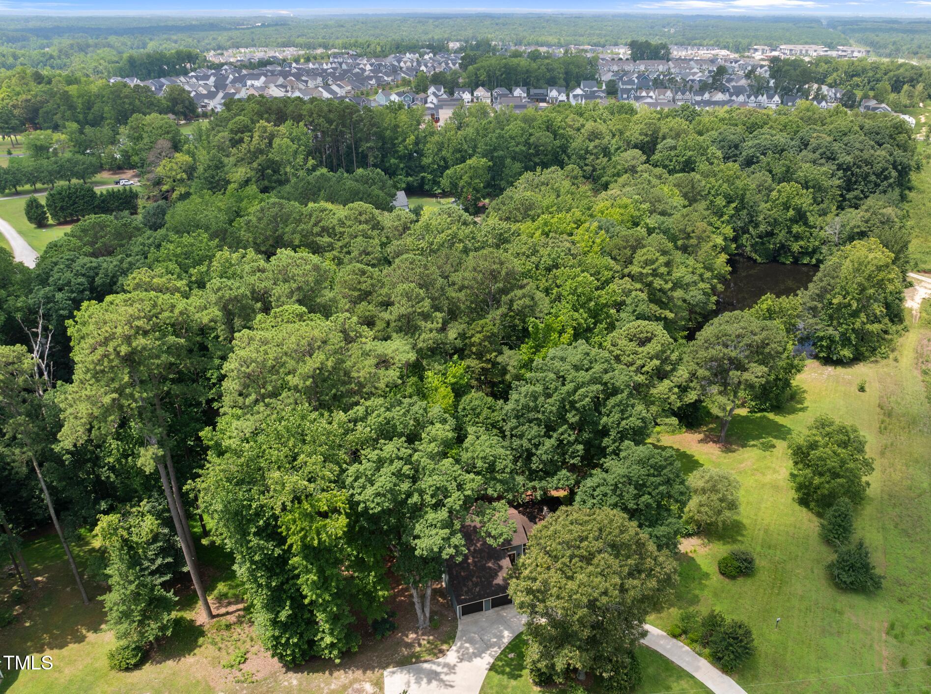 6601 Hidden Pond Road Property Photo 1