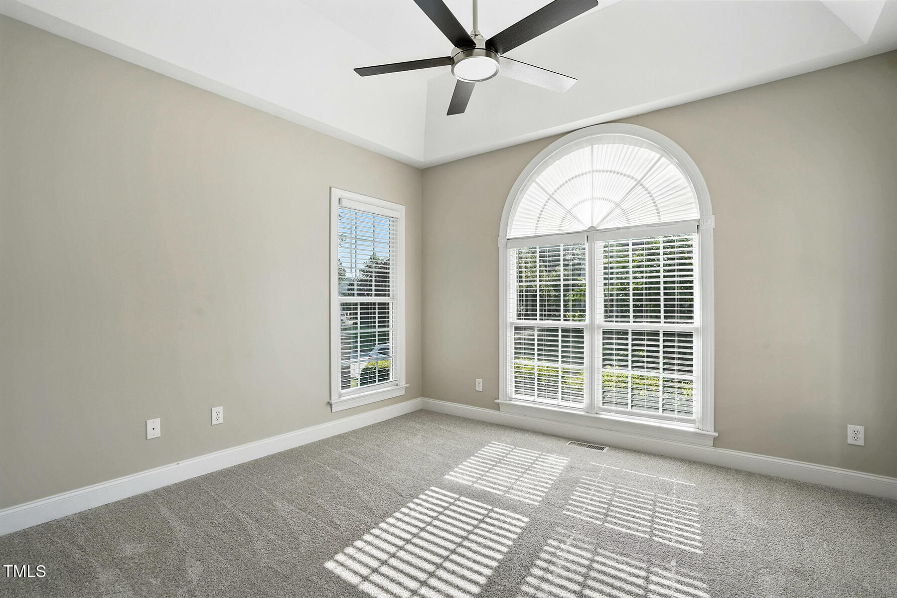 104 Vatersay Drive Property Photo 14