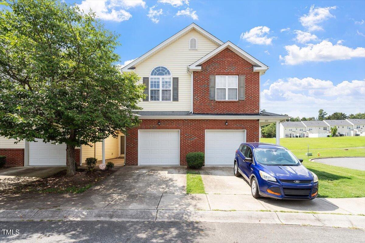 1109 Hadel Place Property Photo 1
