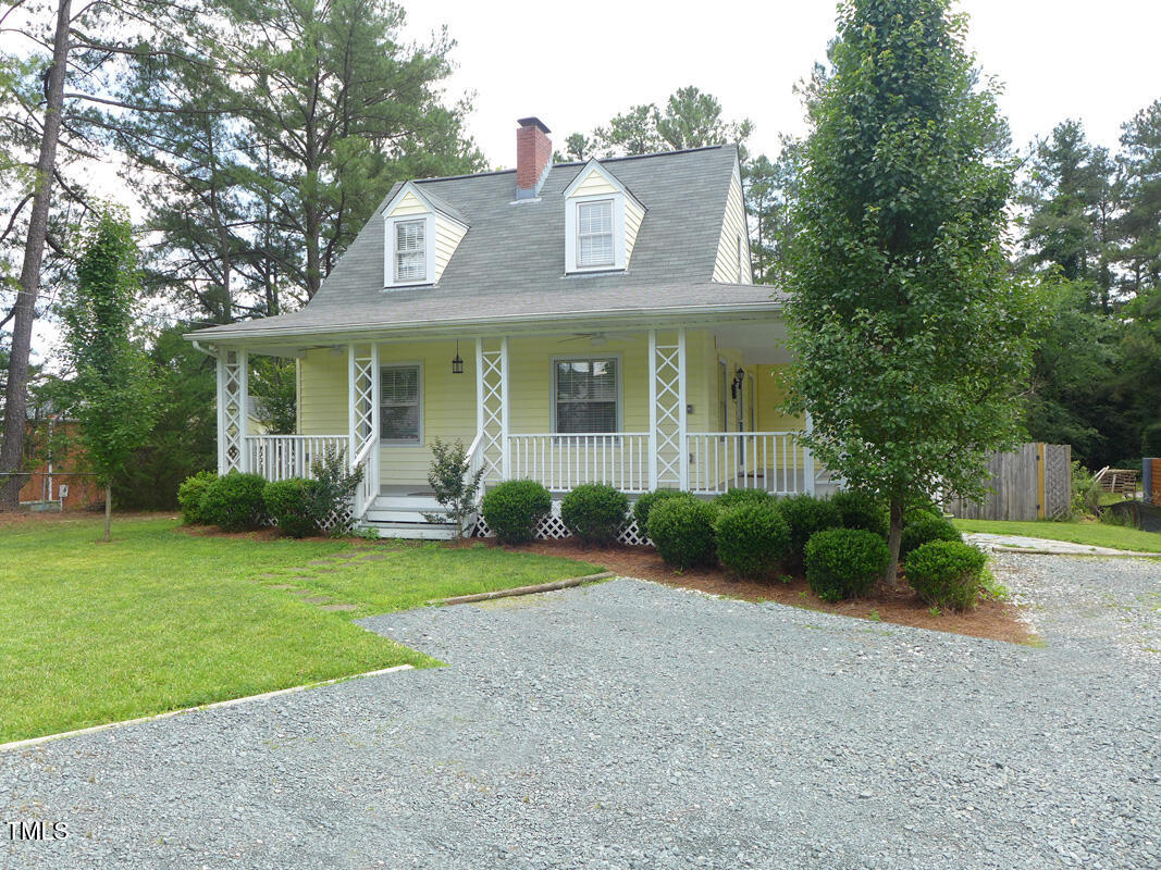 103 W Poplar Avenue Property Photo 1
